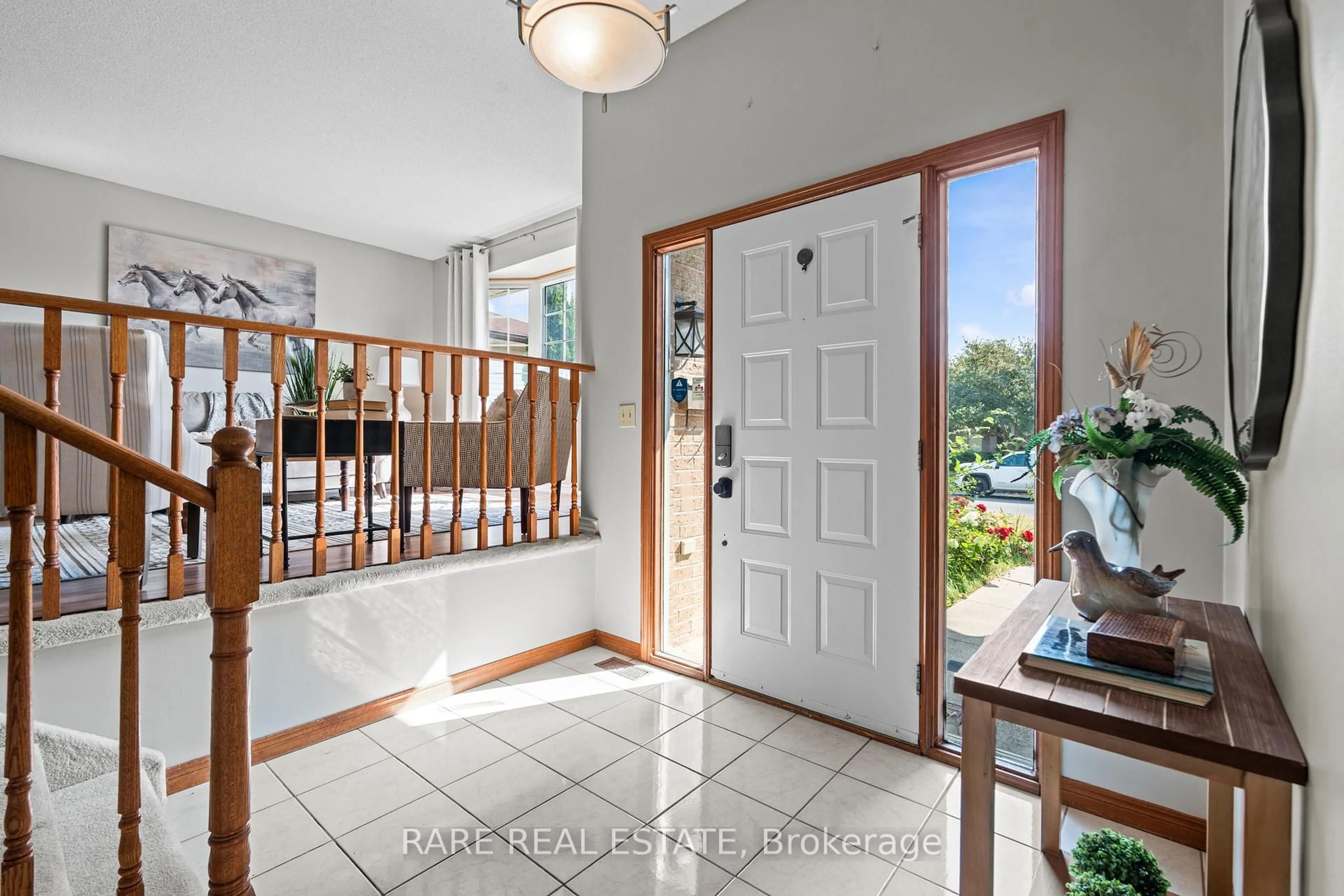 Indoor entryway for 823 Brandy Crt, Kingston Ontario K7M 8J7