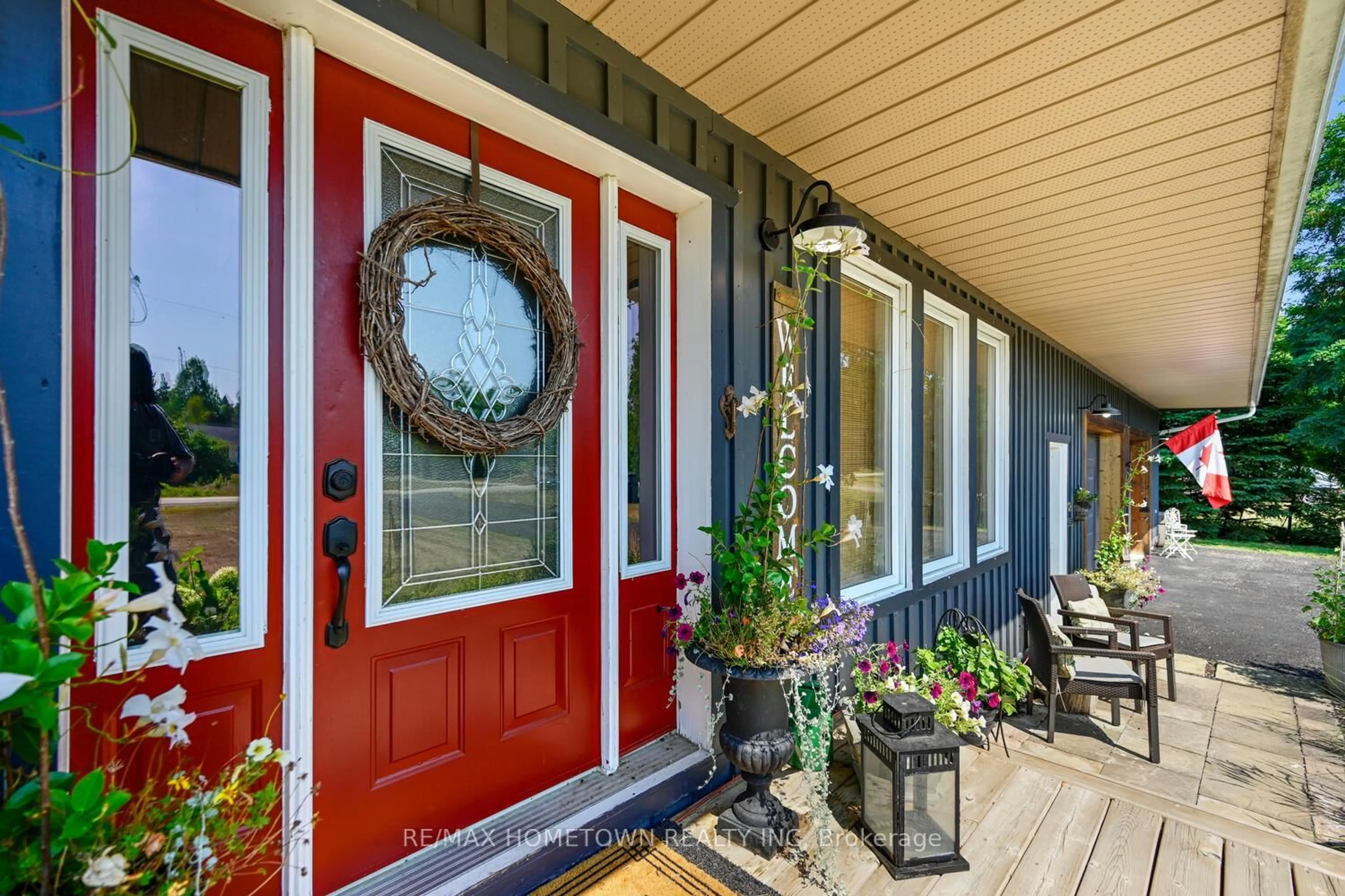 Indoor entryway for 6244 Sixth Concession, Augusta Ontario K6V 5T2
