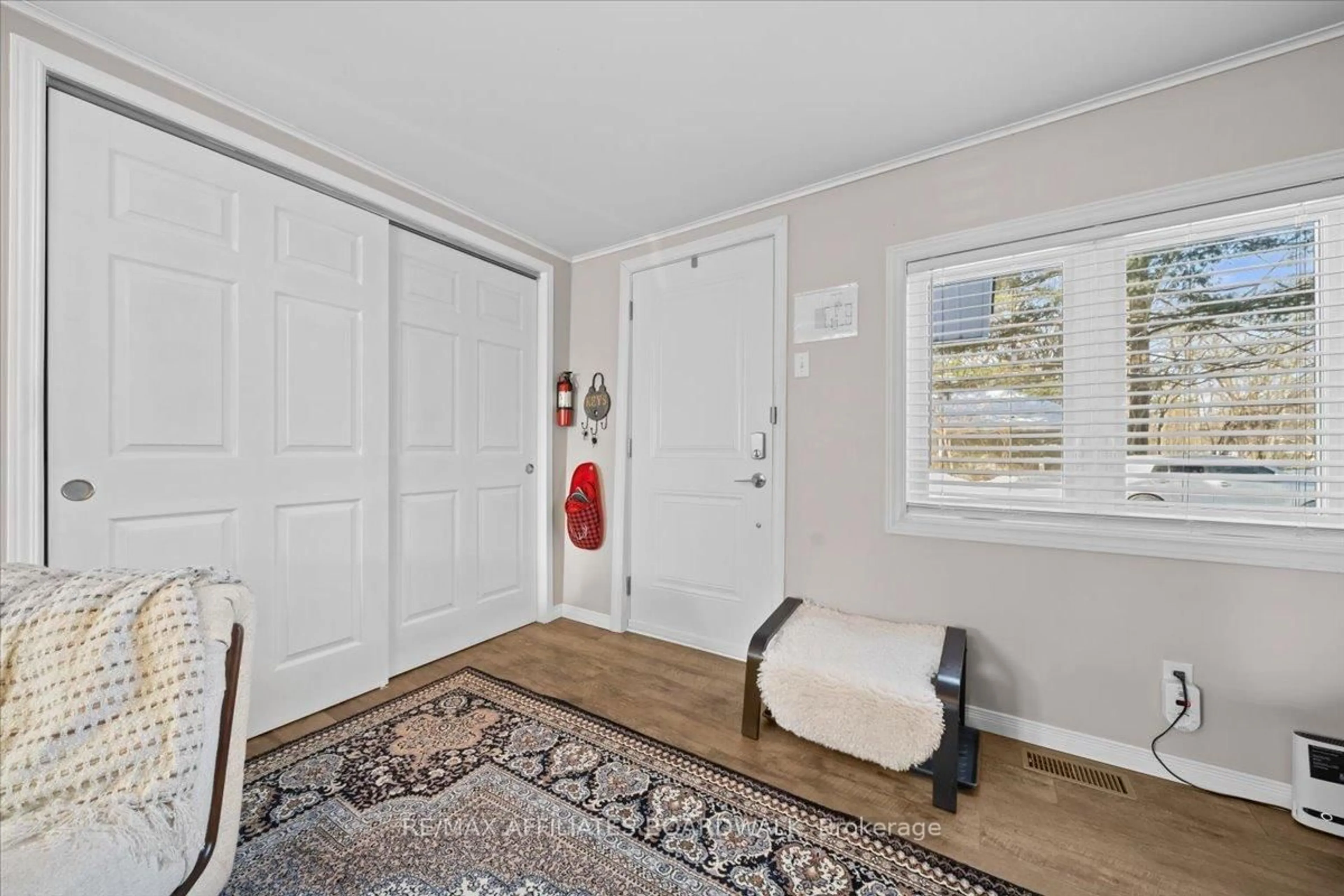 Indoor entryway for 191 Macmillan Lane, Ottawa Ontario K0A 3M0