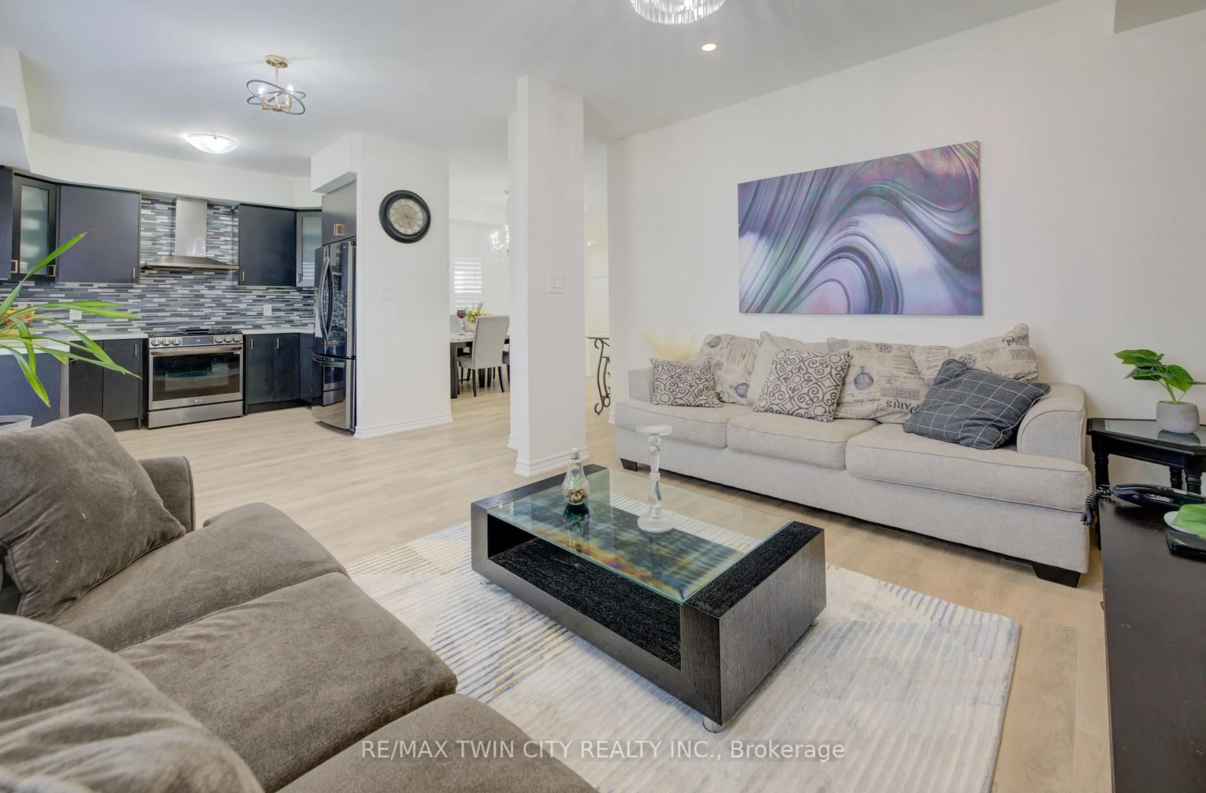 Living room with furniture, unknown for 8 Whitton Dr, Brant Ontario N3L 0L1