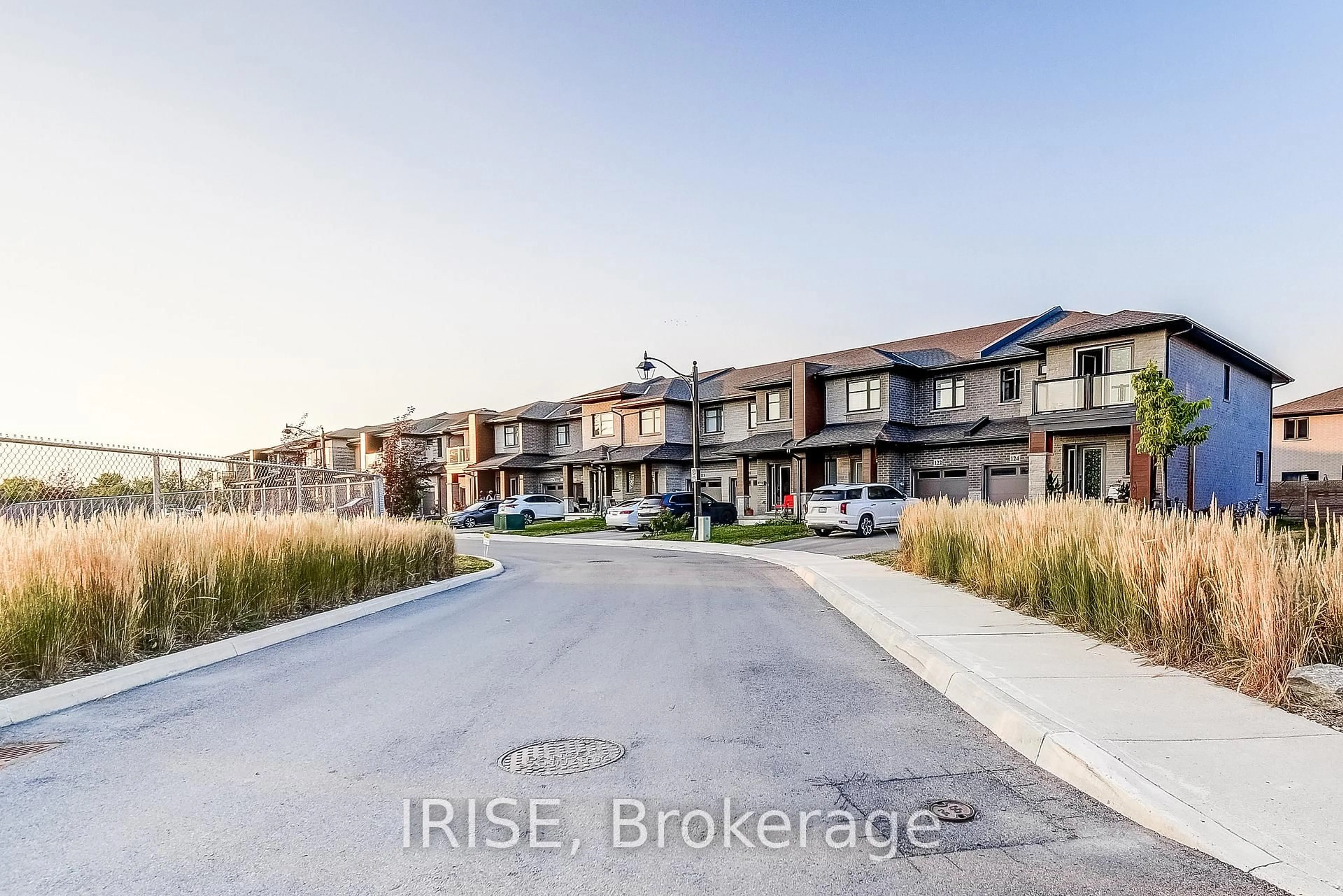 A pic from outside/outdoor area/front of a property/back of a property/a pic from drone, street for 48 Jayla Lane, West Lincoln Ontario L0R 2A0