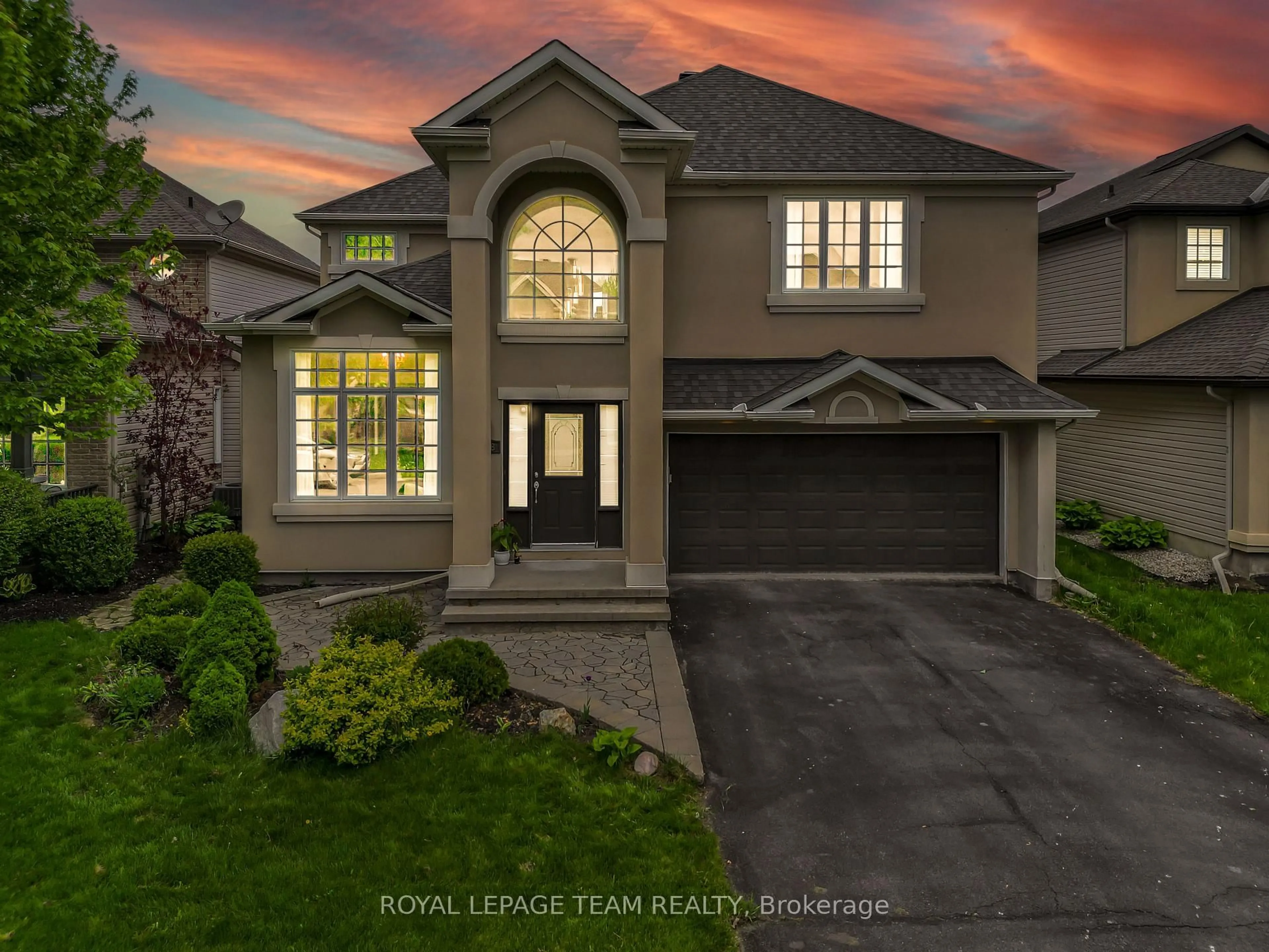 Home with brick exterior material, street for 3728 Mountain Meadows Cres, Gloucester Ontario K1V 1V7