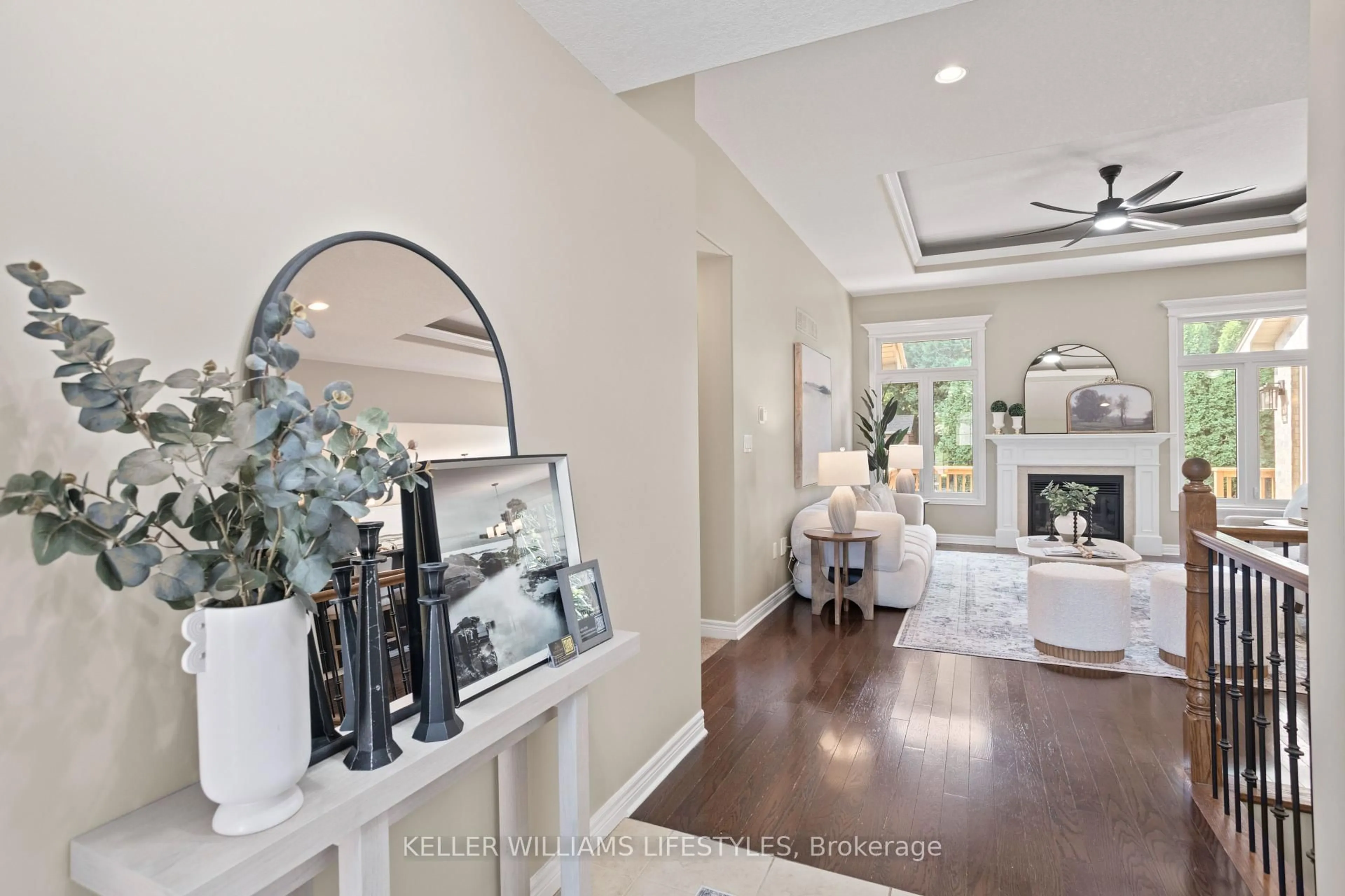 Indoor entryway for 368 Darcy Dr, Strathroy-Caradoc Ontario N7G 0A1