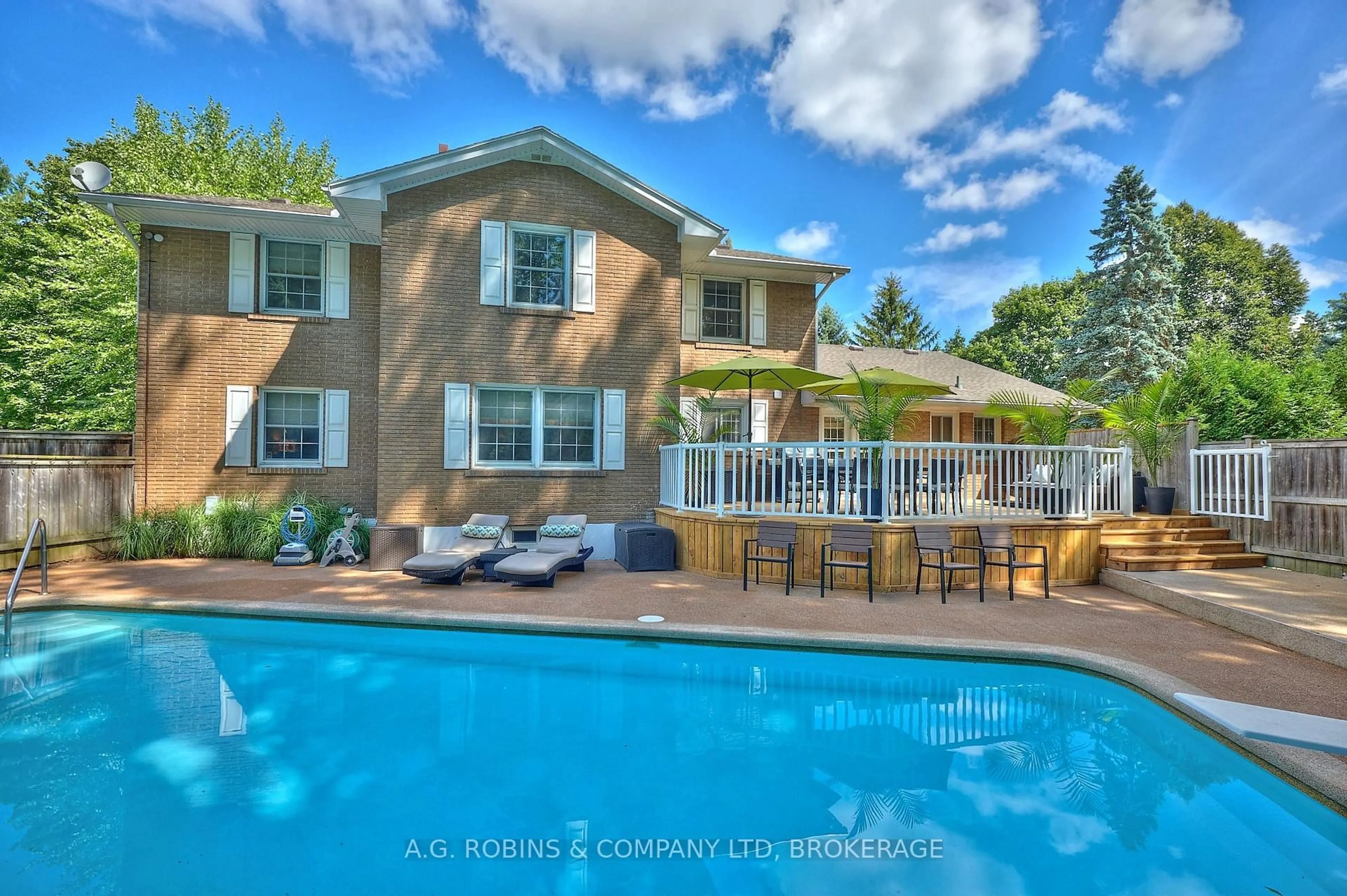 Pool for 9 Terrace Heights Crt, Pelham Ontario L0S 1E0