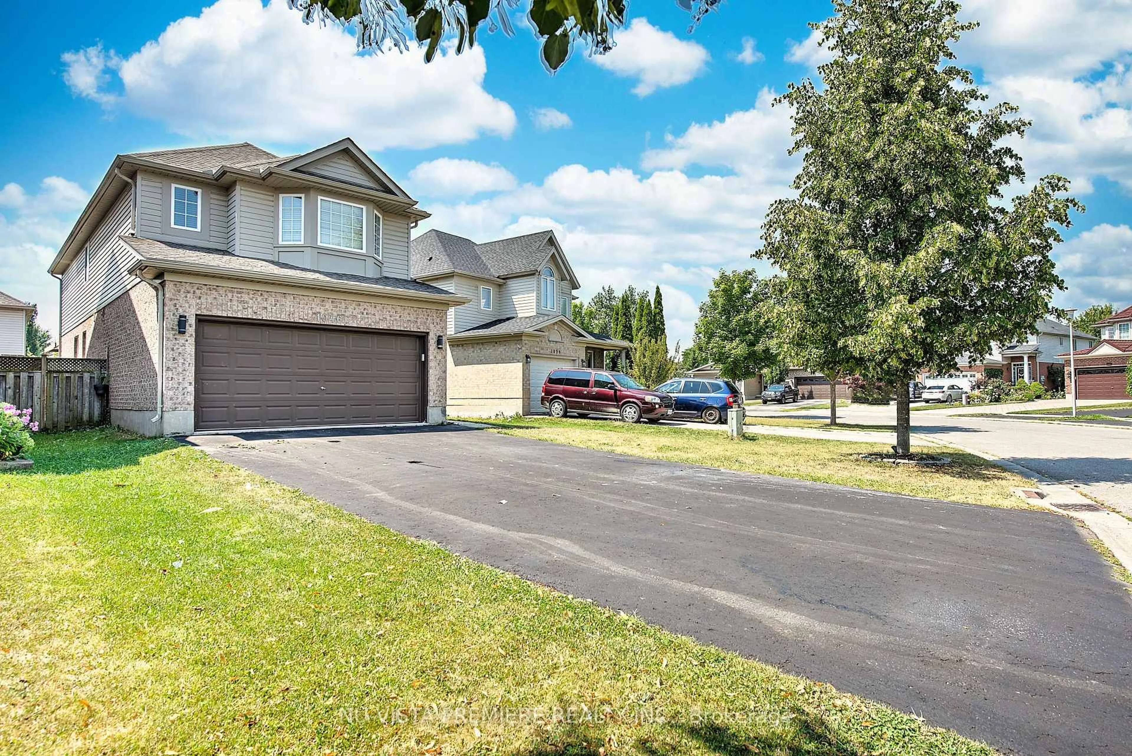 A pic from outside/outdoor area/front of a property/back of a property/a pic from drone, street for 1046 CROSSCREEK Cres, London East Ontario N5Y 6K9