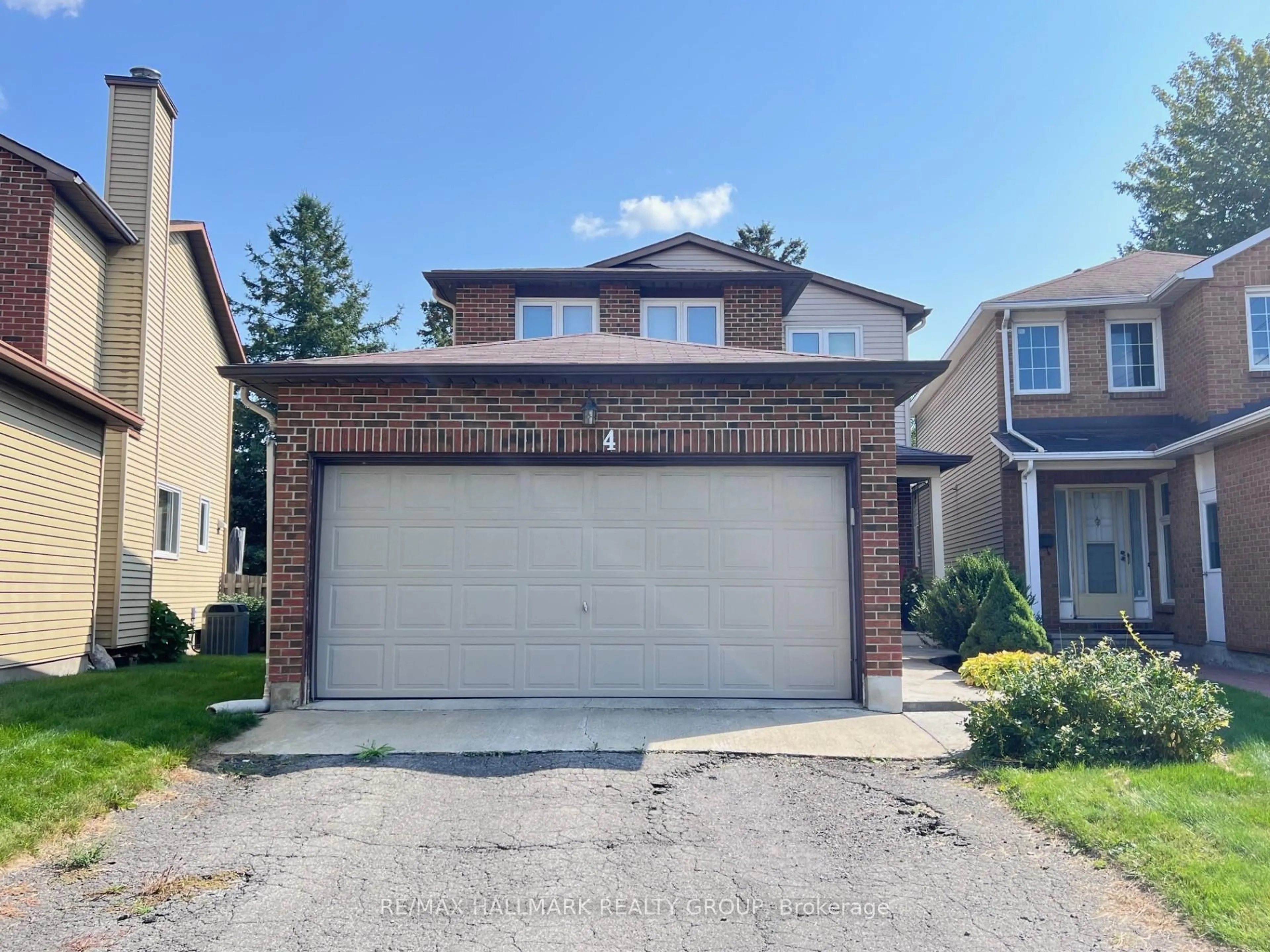 Unknown for 4 Cadence Gate, Ottawa Ontario K2M 1G9