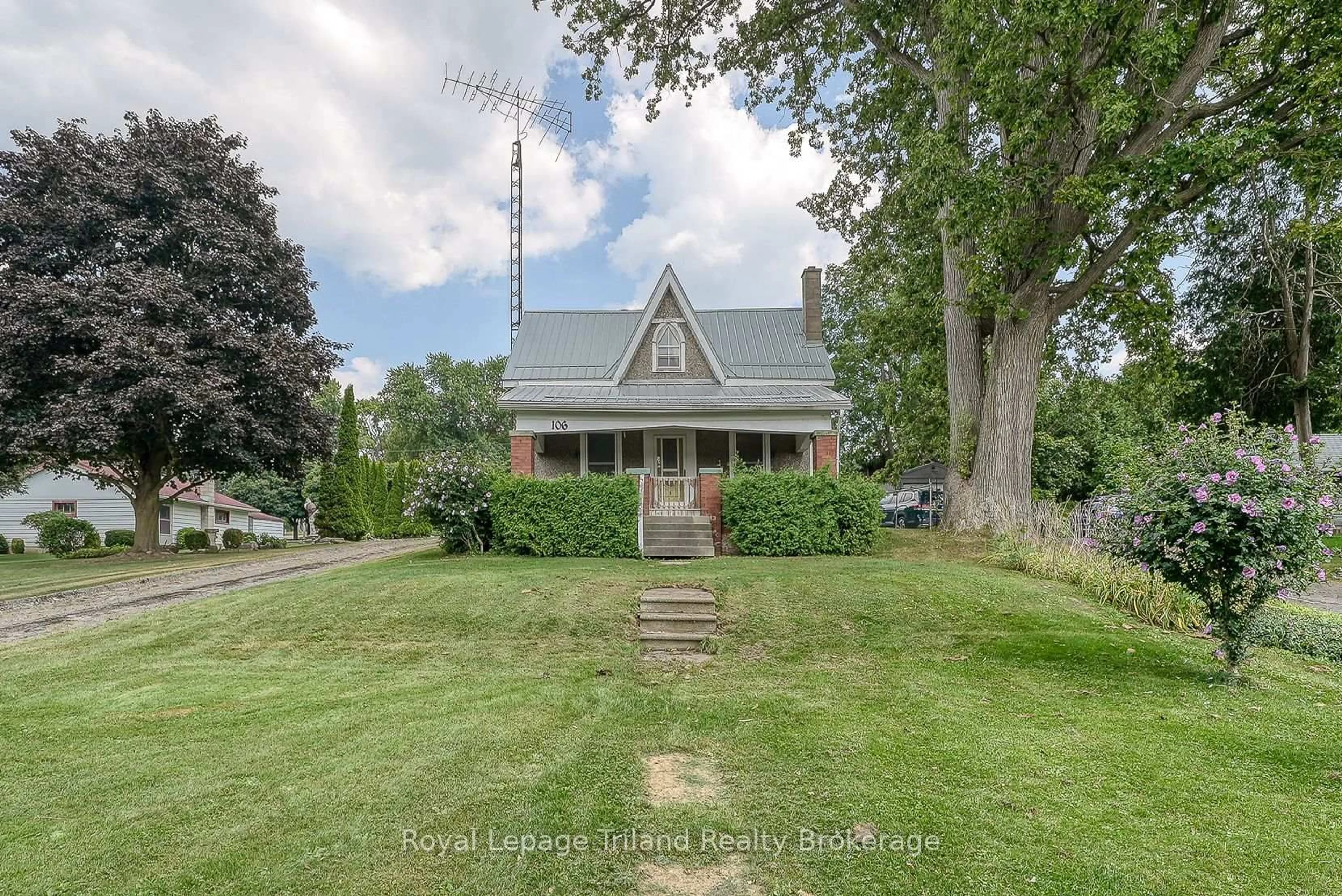 A pic from outside/outdoor area/front of a property/back of a property/a pic from drone, street for 106 Milton St, Zorra Ontario N0M 2M0