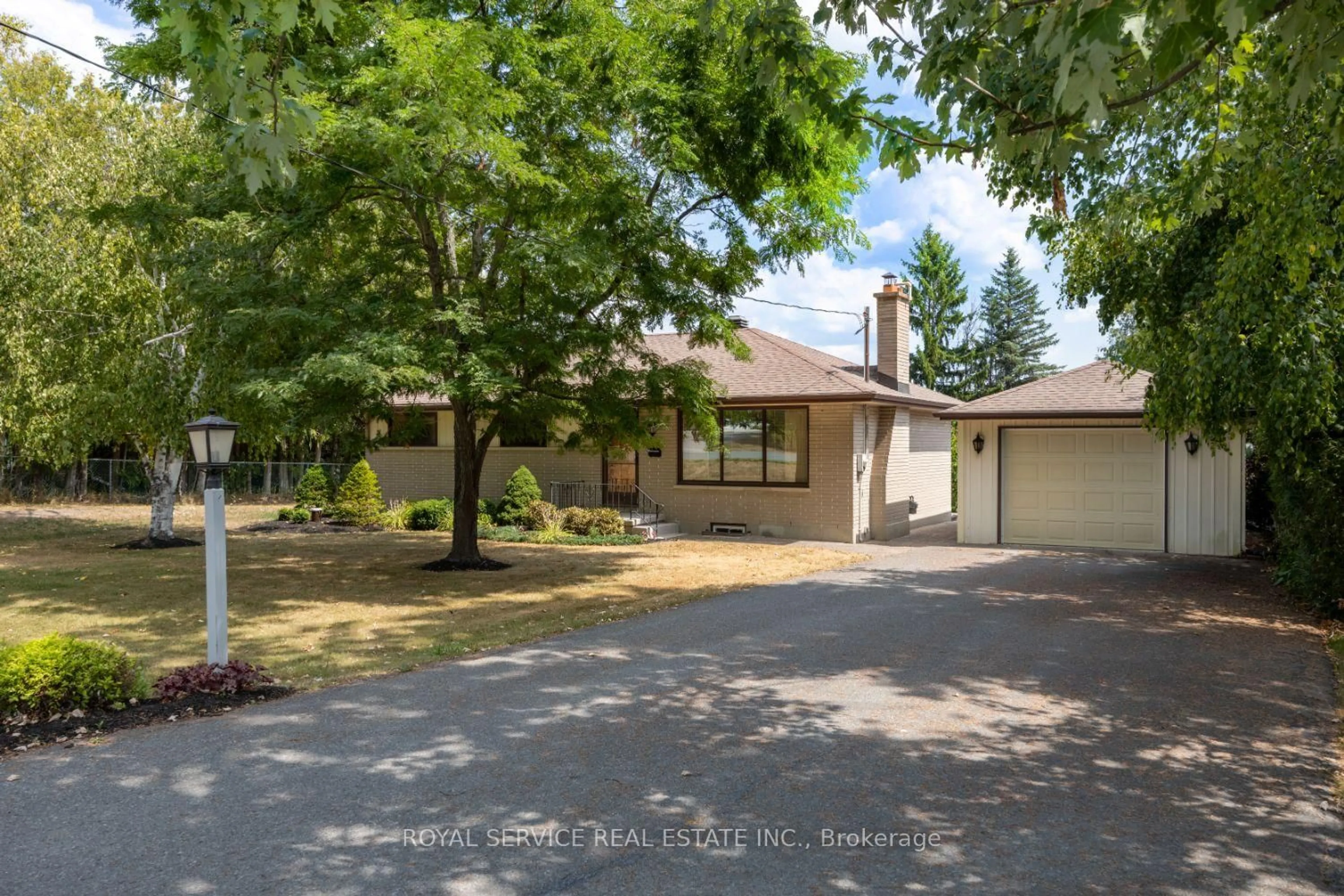 A pic from outside/outdoor area/front of a property/back of a property/a pic from drone, street for 746 Daleview Rd, Douro-Dummer Ontario K9L 1J5
