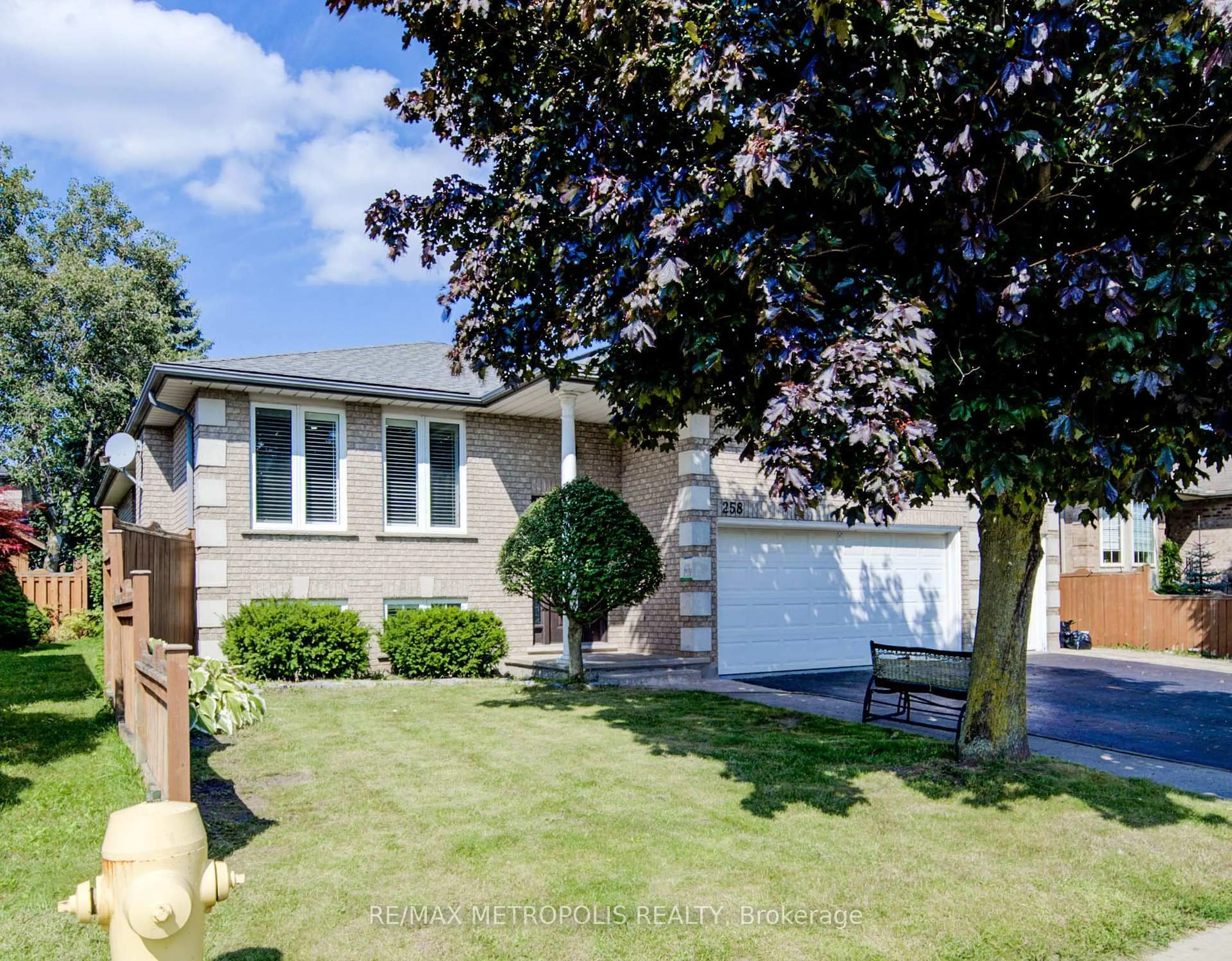 Unknown for 258 Saginaw Pkwy, Cambridge Ontario N1T 1R7