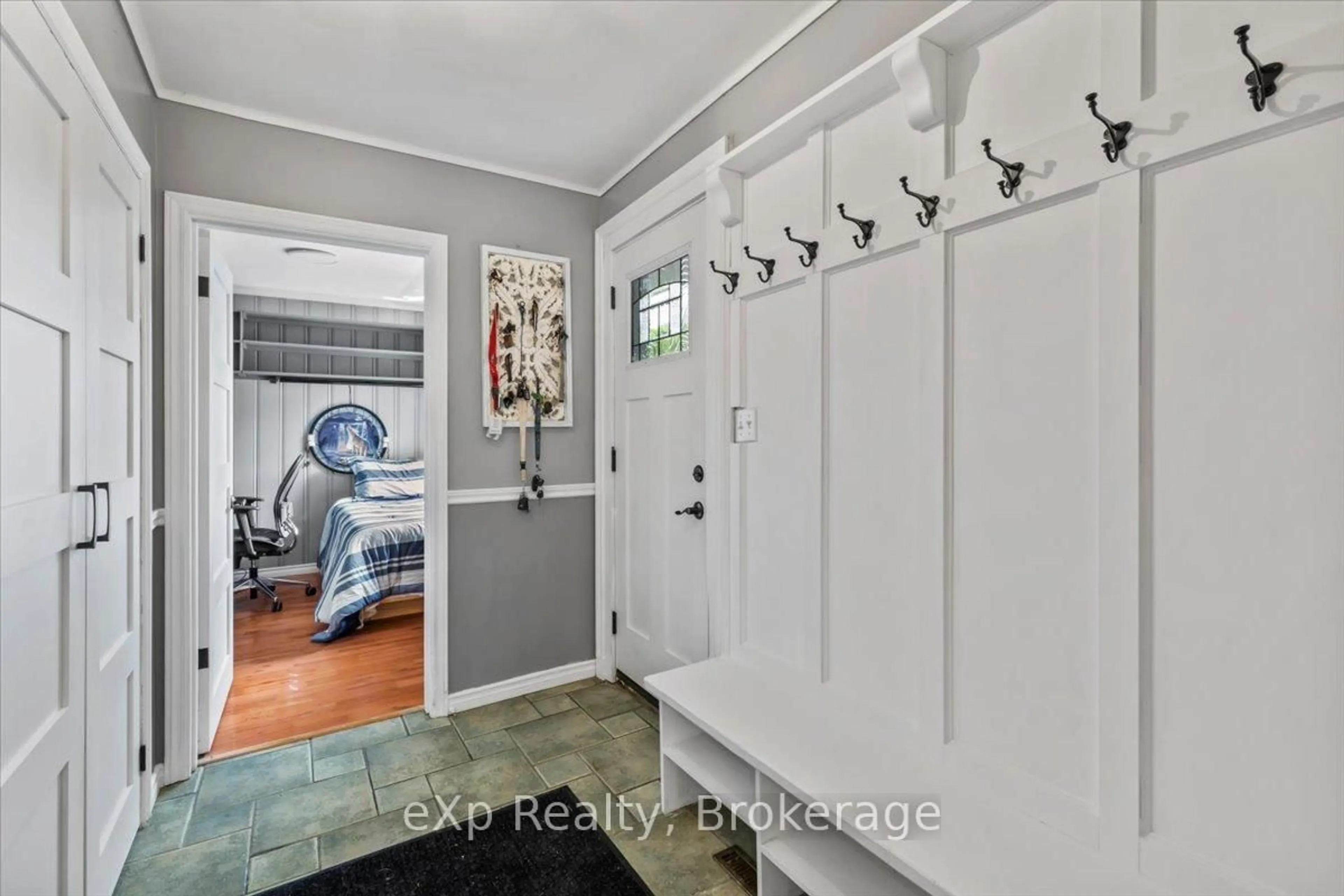Indoor entryway for 151 River Rd, Grey Highlands Ontario N0C 1C0