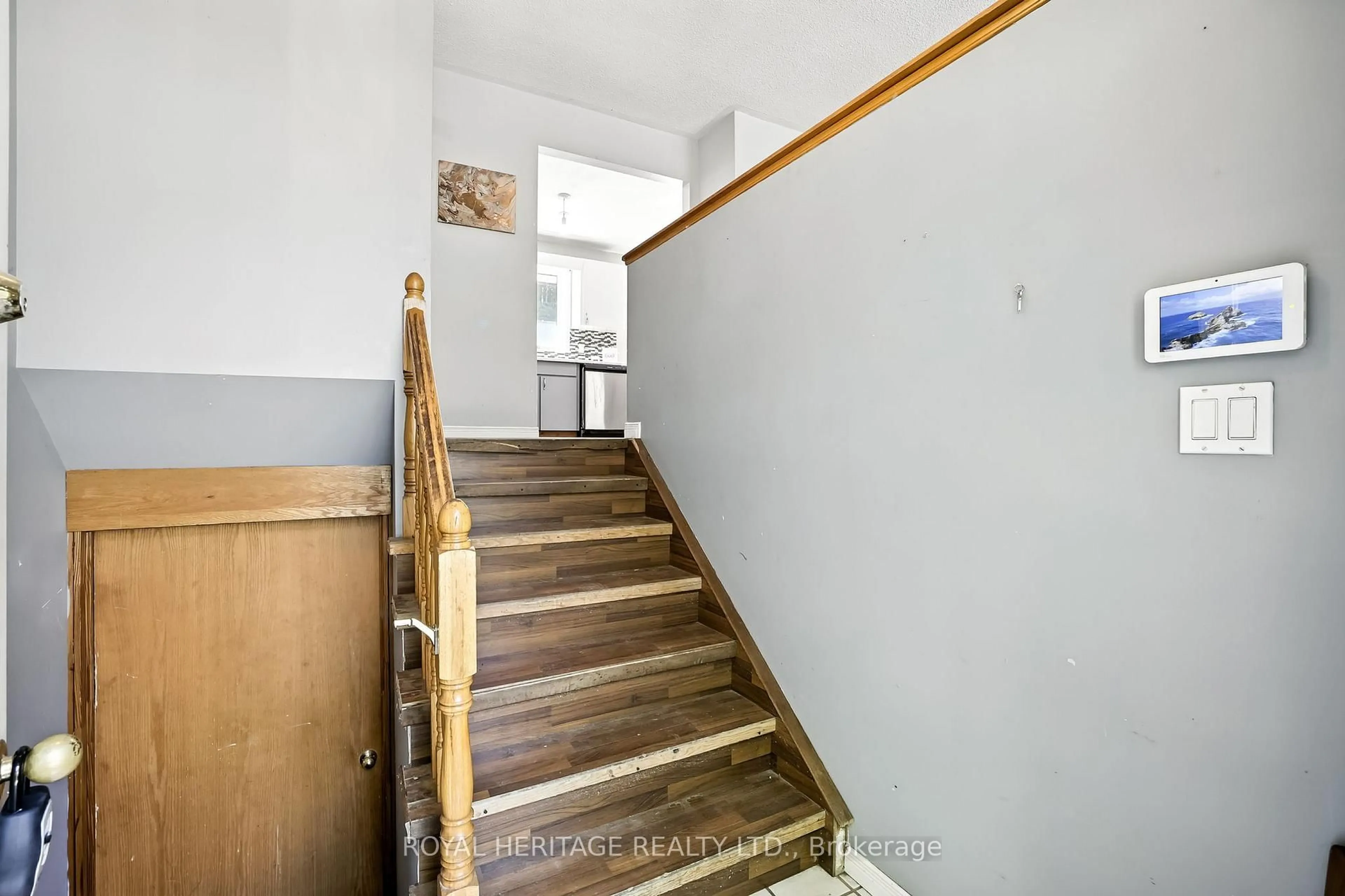 Stairs for 16029 Telephone Rd, Brighton Ontario K0K 1H0
