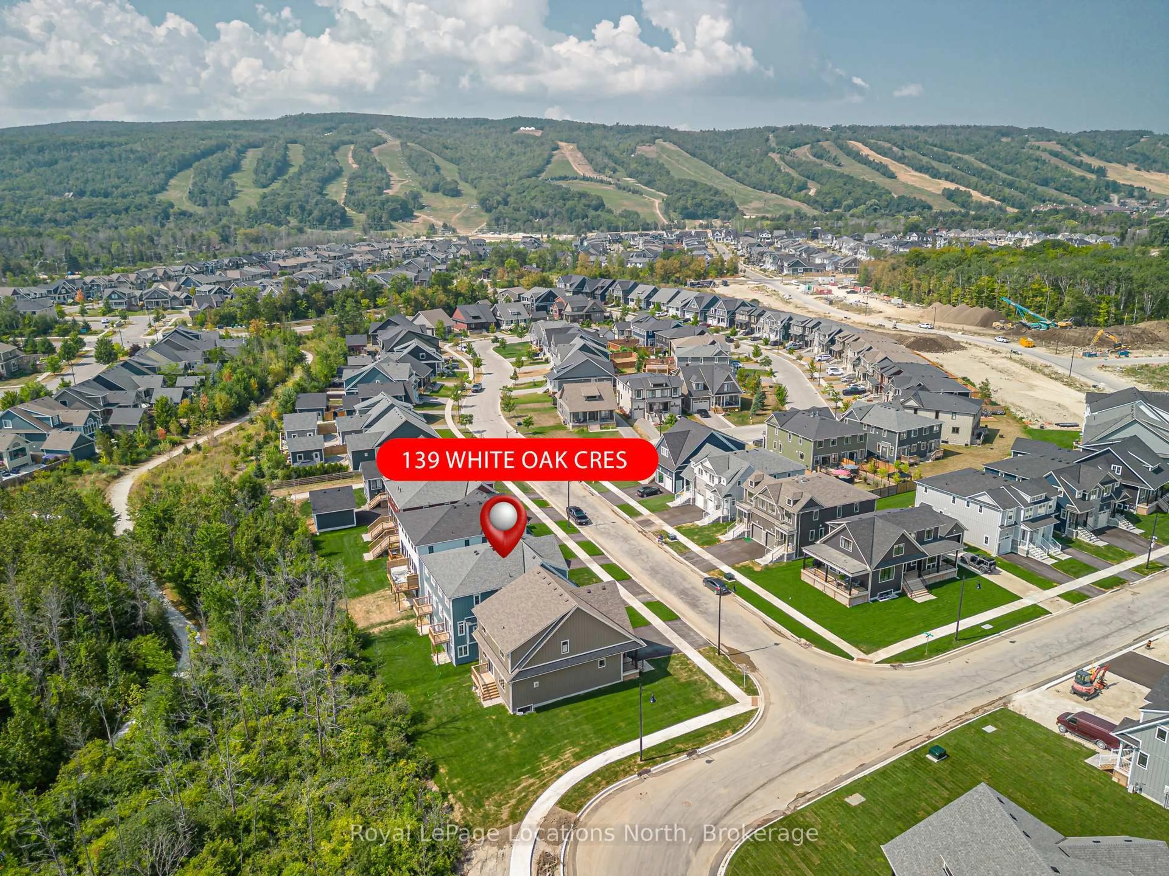 A pic from outside/outdoor area/front of a property/back of a property/a pic from drone, street for 139 White Oak Cres, Blue Mountains Ontario L9Y 5T5