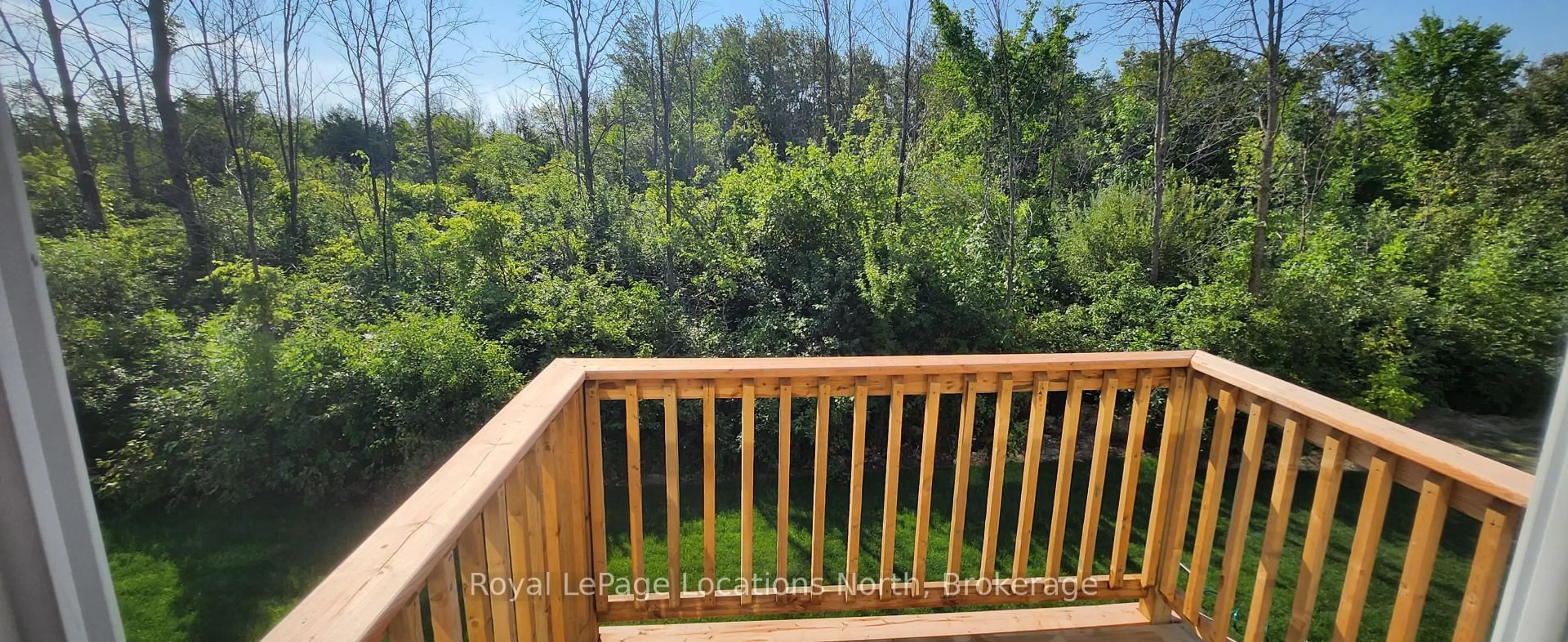 Patio, water/lake/river/ocean view for 139 White Oak Cres, Blue Mountains Ontario L9Y 5T5