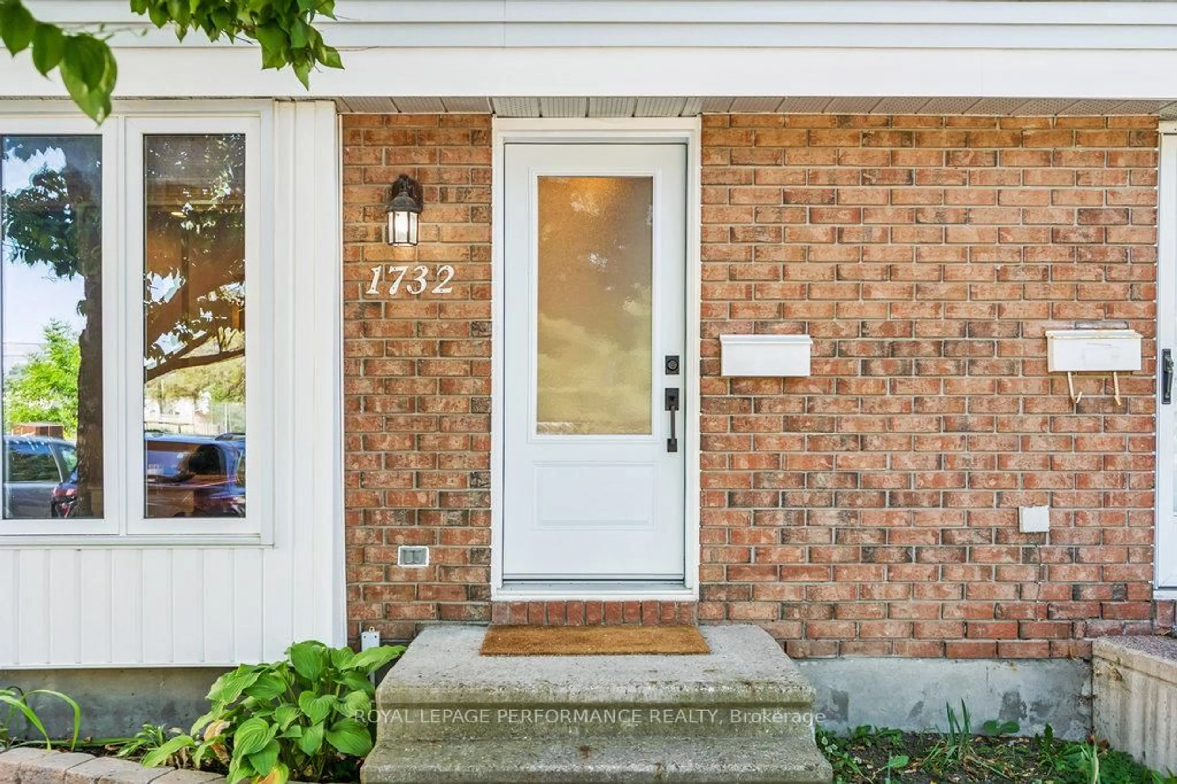 Home with brick exterior material, street for 1732 Shamandura Lane #68, Orleans Ontario K1C 6Z9