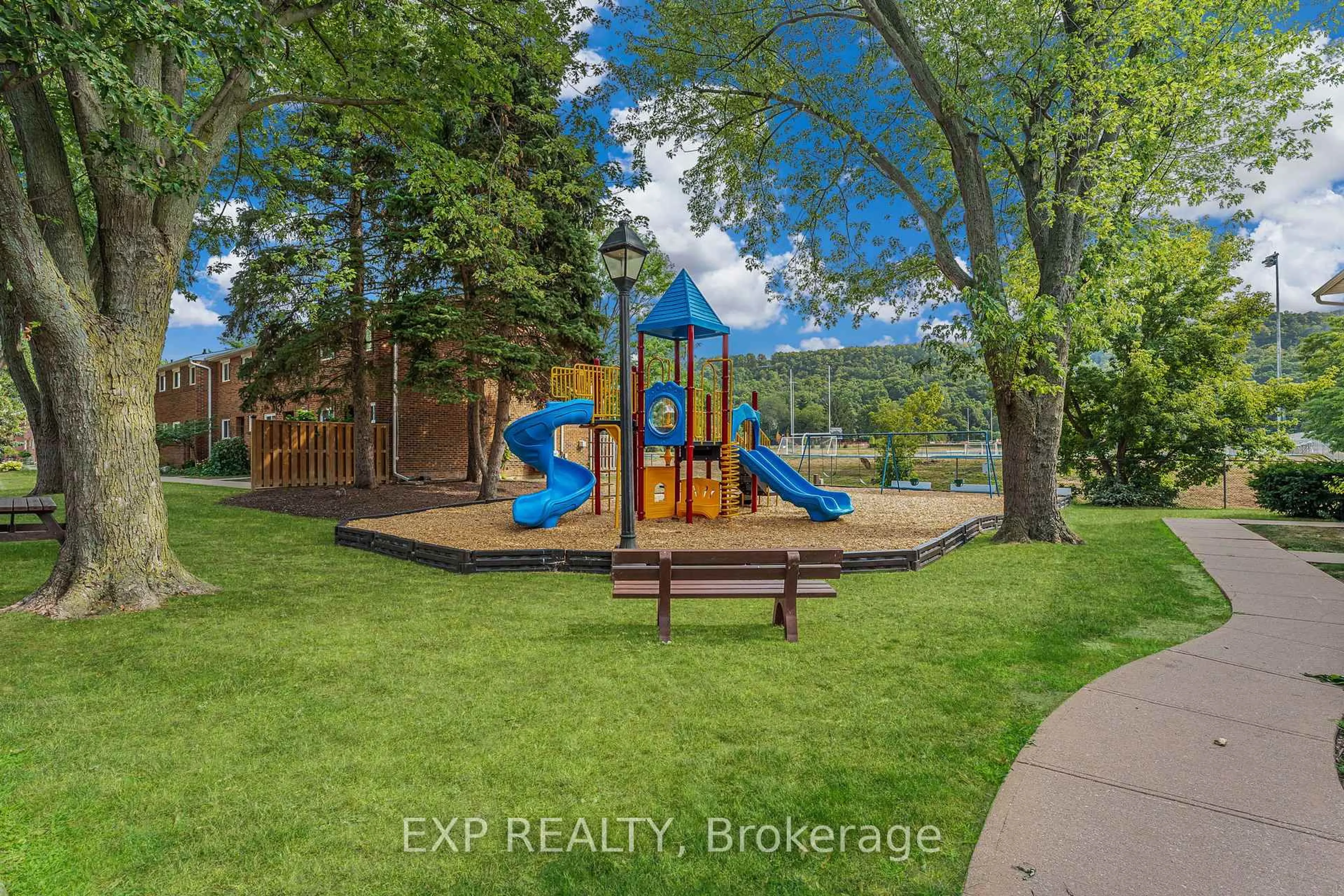 Unknown for 125 Livingston Ave #35, Grimsby Ontario L3M 4S5
