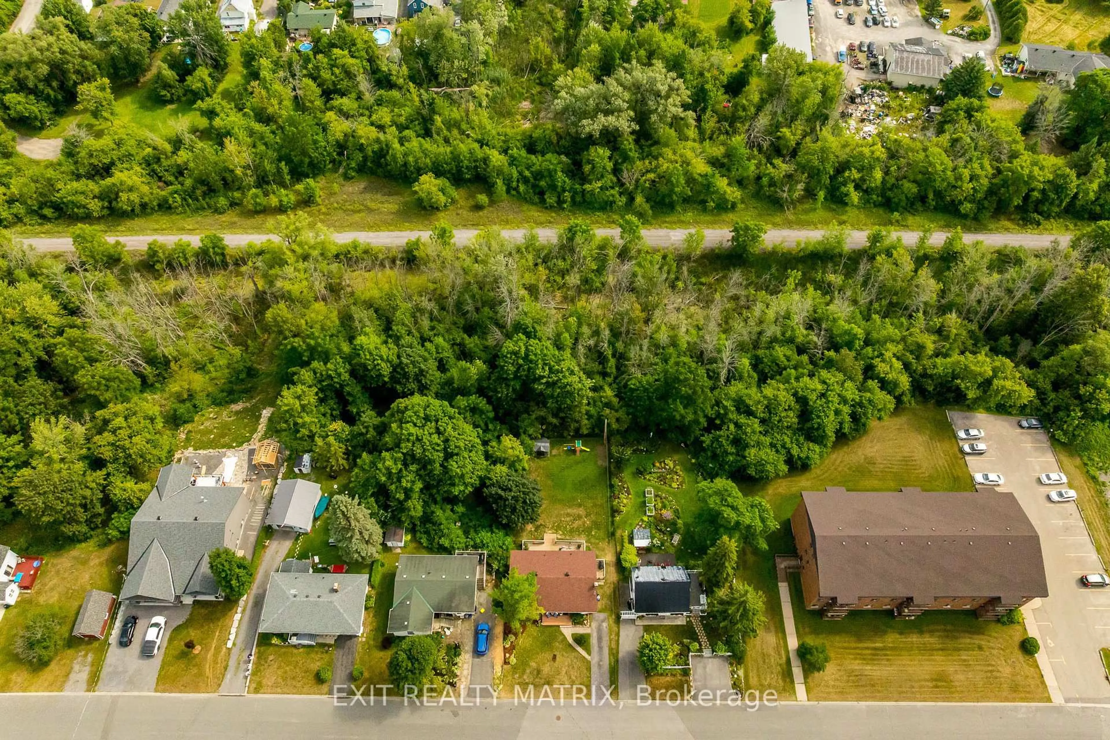 A pic from outside/outdoor area/front of a property/back of a property/a pic from drone, street for 267 Ann St, Almonte Ontario K0A 1A0