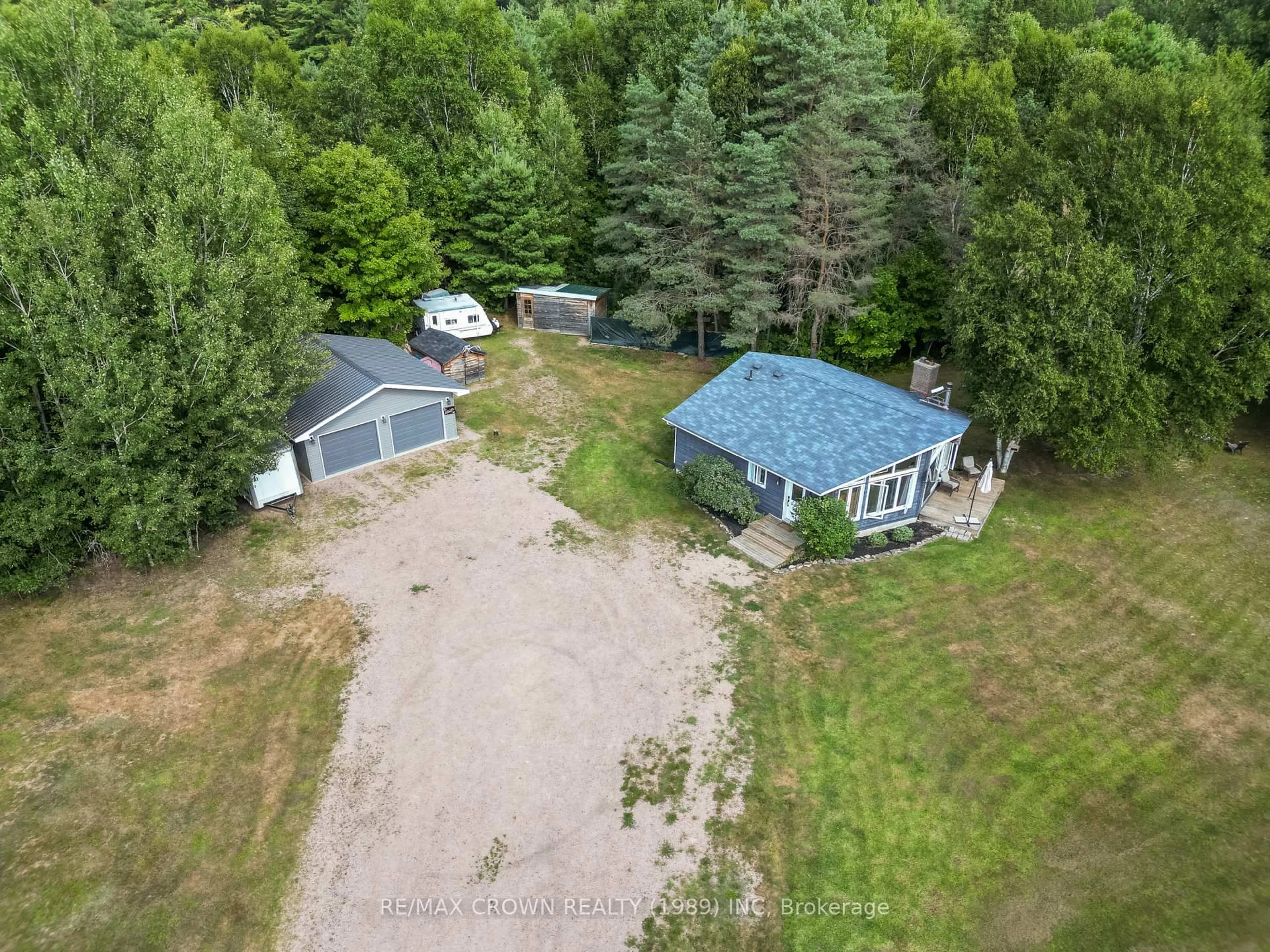 A pic from outside/outdoor area/front of a property/back of a property/a pic from drone, unknown for 498 South River Rd, Nipissing Ontario P0H 1W0