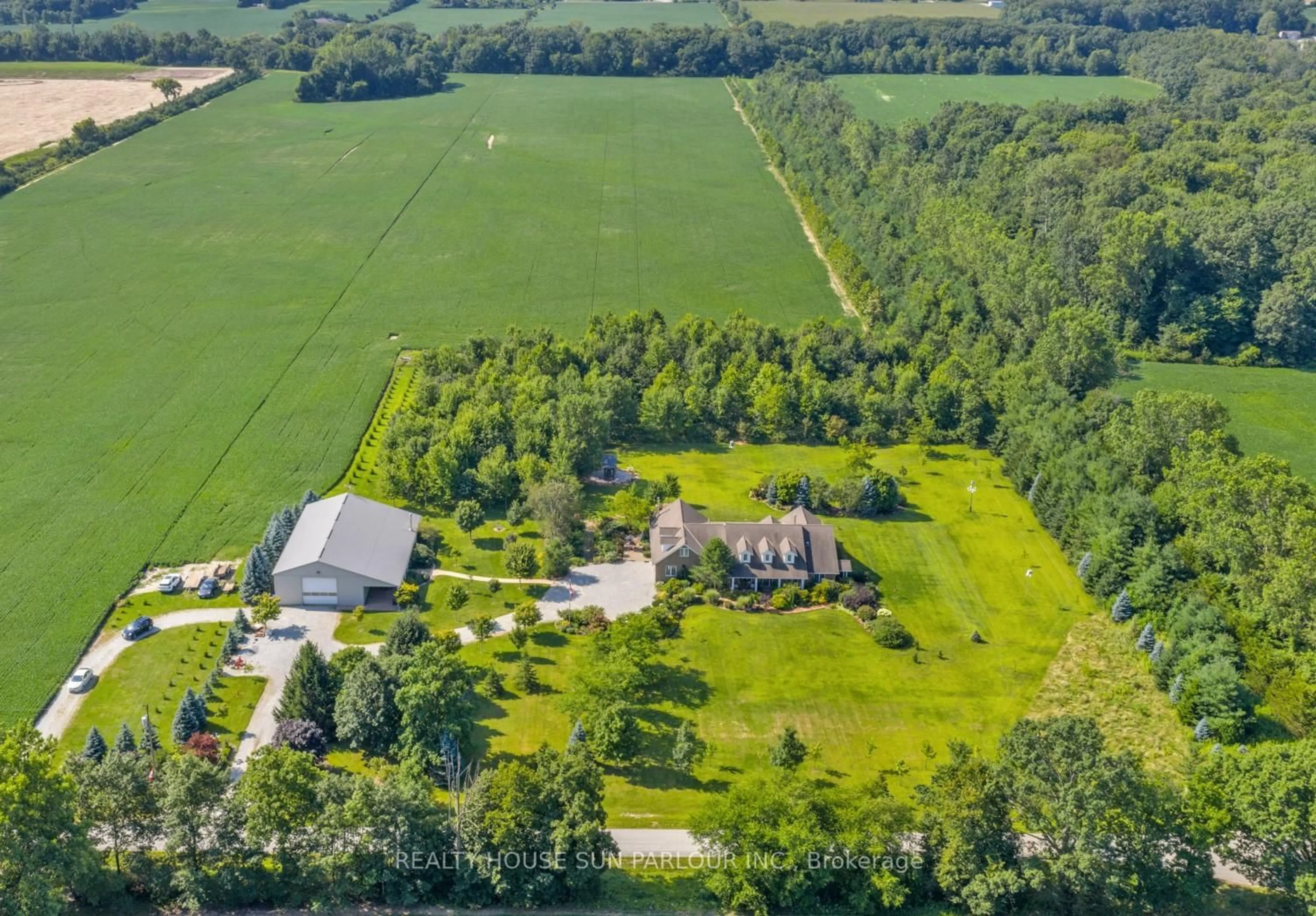 A pic from outside/outdoor area/front of a property/back of a property/a pic from drone, unknown for 2310 Hickson Rd, Leamington Ontario N0P 2P0