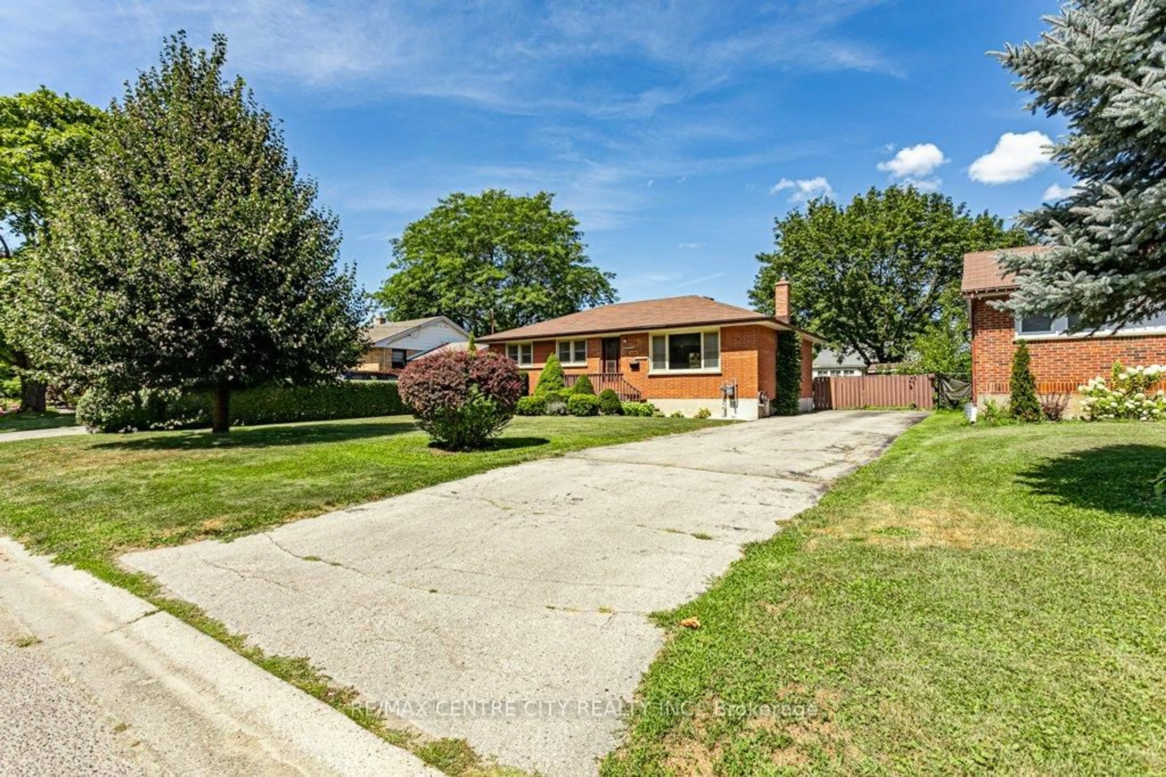 Unknown for 6792 Beattie St, London South Ontario N6P 1A7
