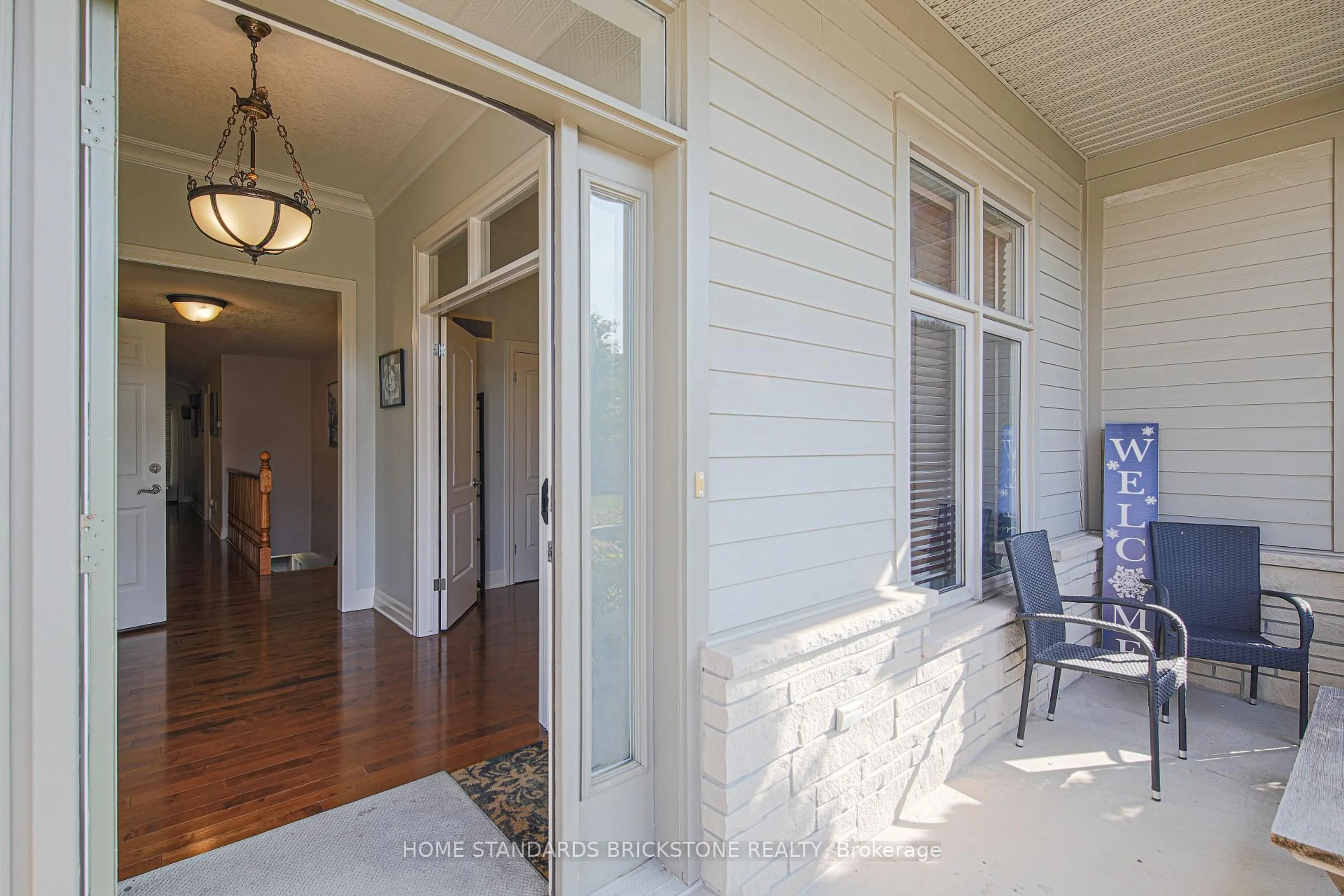 Indoor entryway for 124 NORTH CENTRE RD, LONDON Rd #1, London North Ontario N5X 4R3
