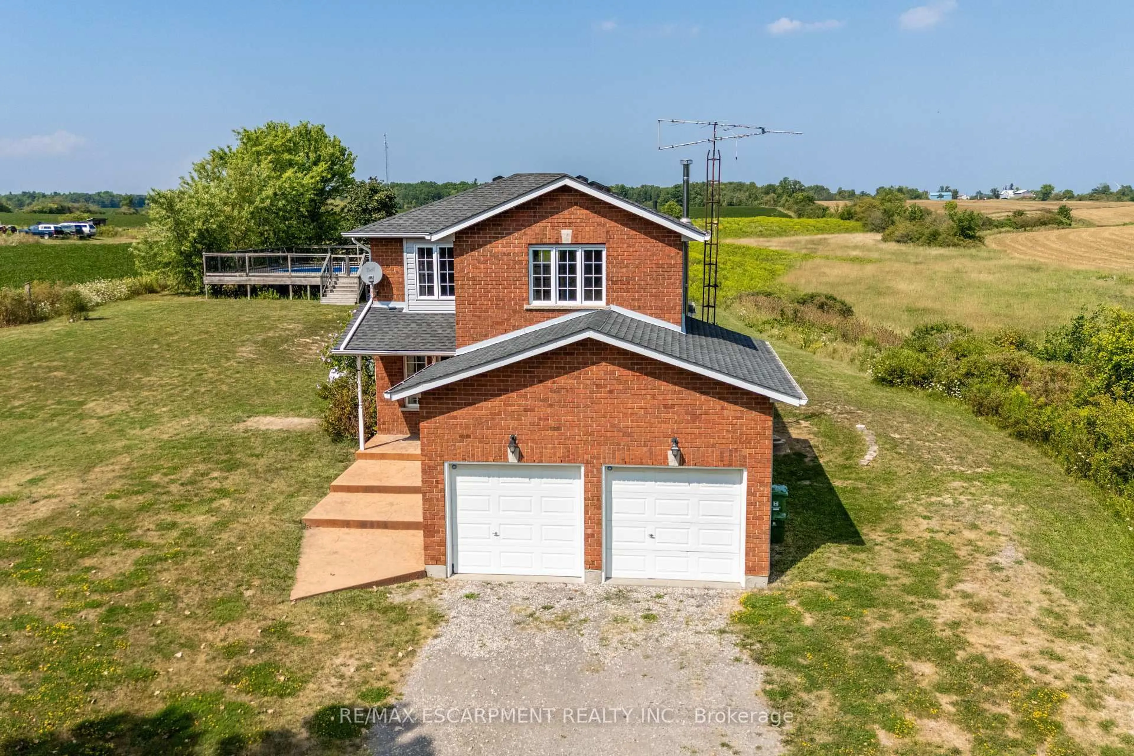 A pic from outside/outdoor area/front of a property/back of a property/a pic from drone, building for 710 HALL Rd, Hamilton Ontario L0R 1C0