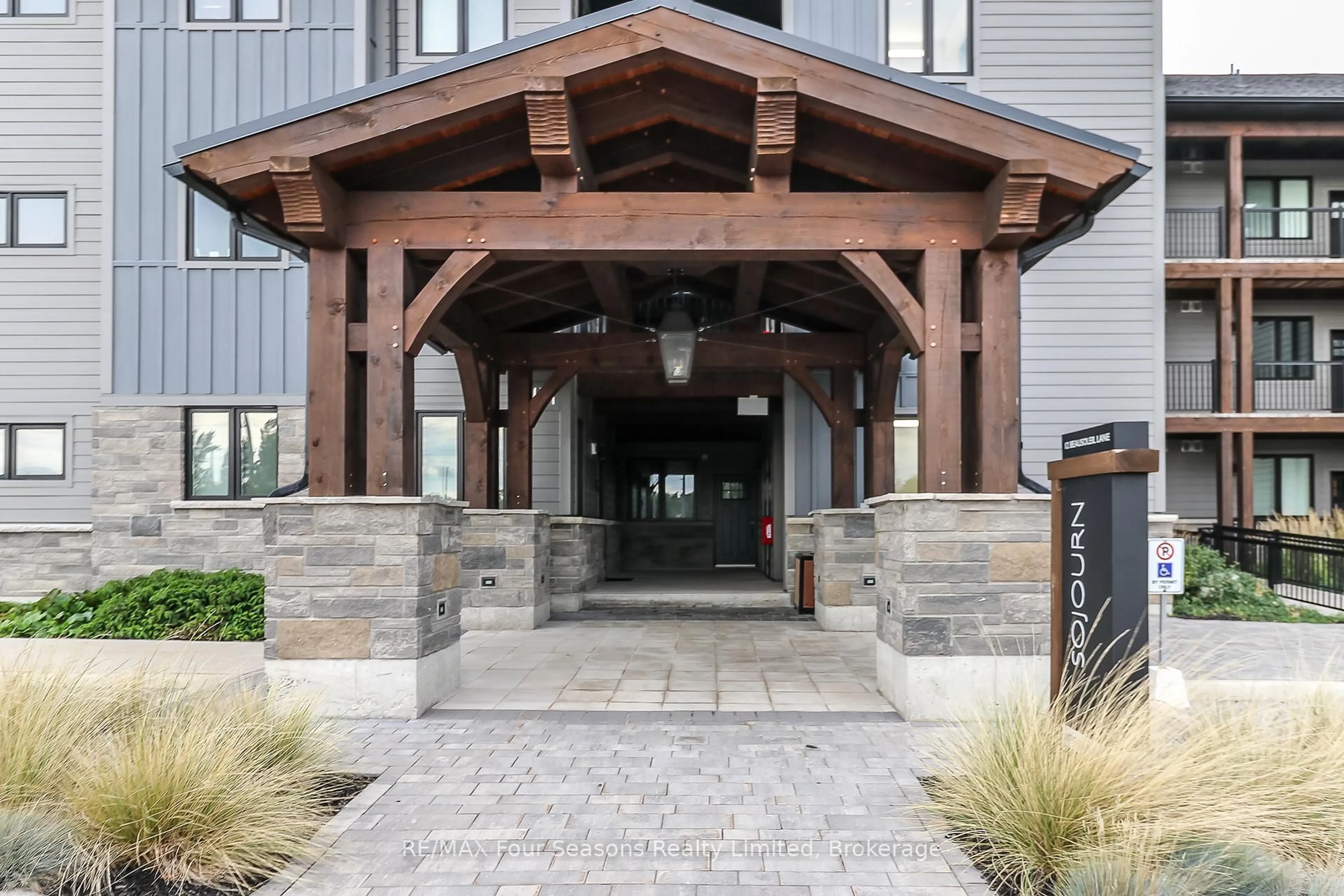 Unknown for 12 BEAUSOLEIL Lane #107, Blue Mountains Ontario L9Y 2X5