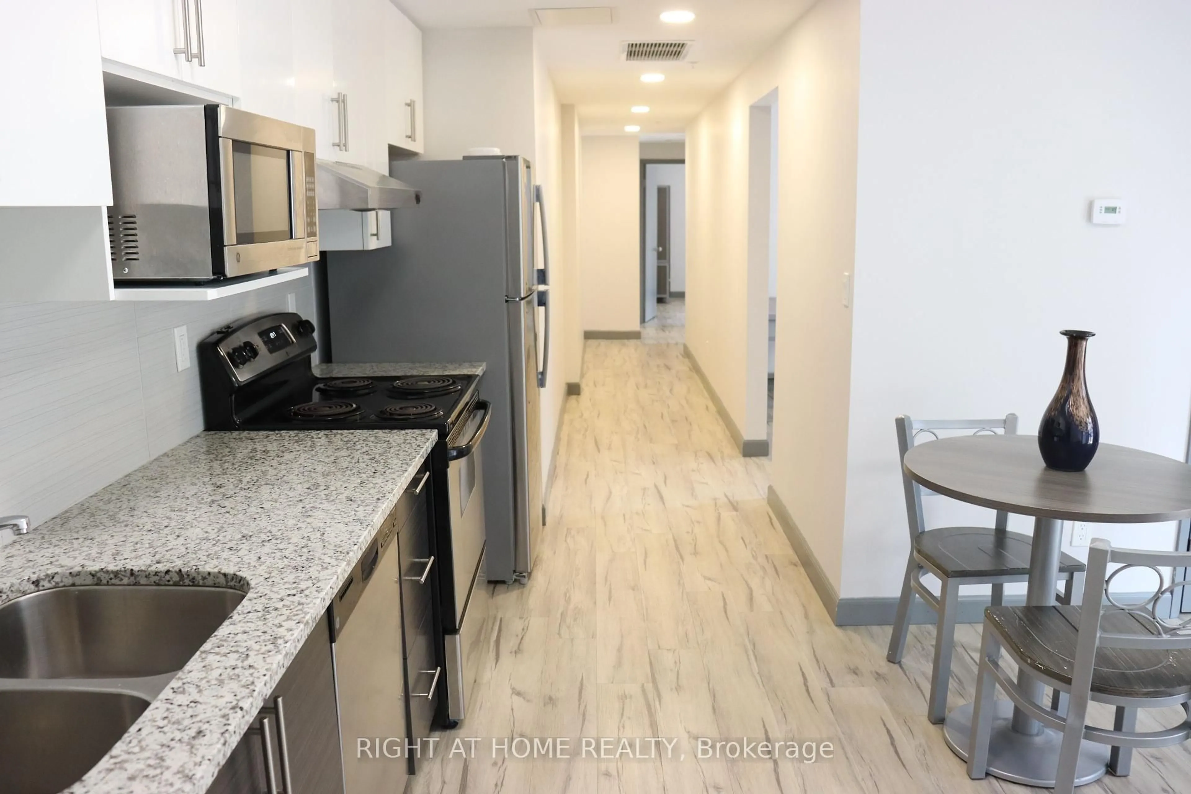 Standard kitchen, unknown for 258B Sunview St #215, Waterloo Ontario N2L 3V9