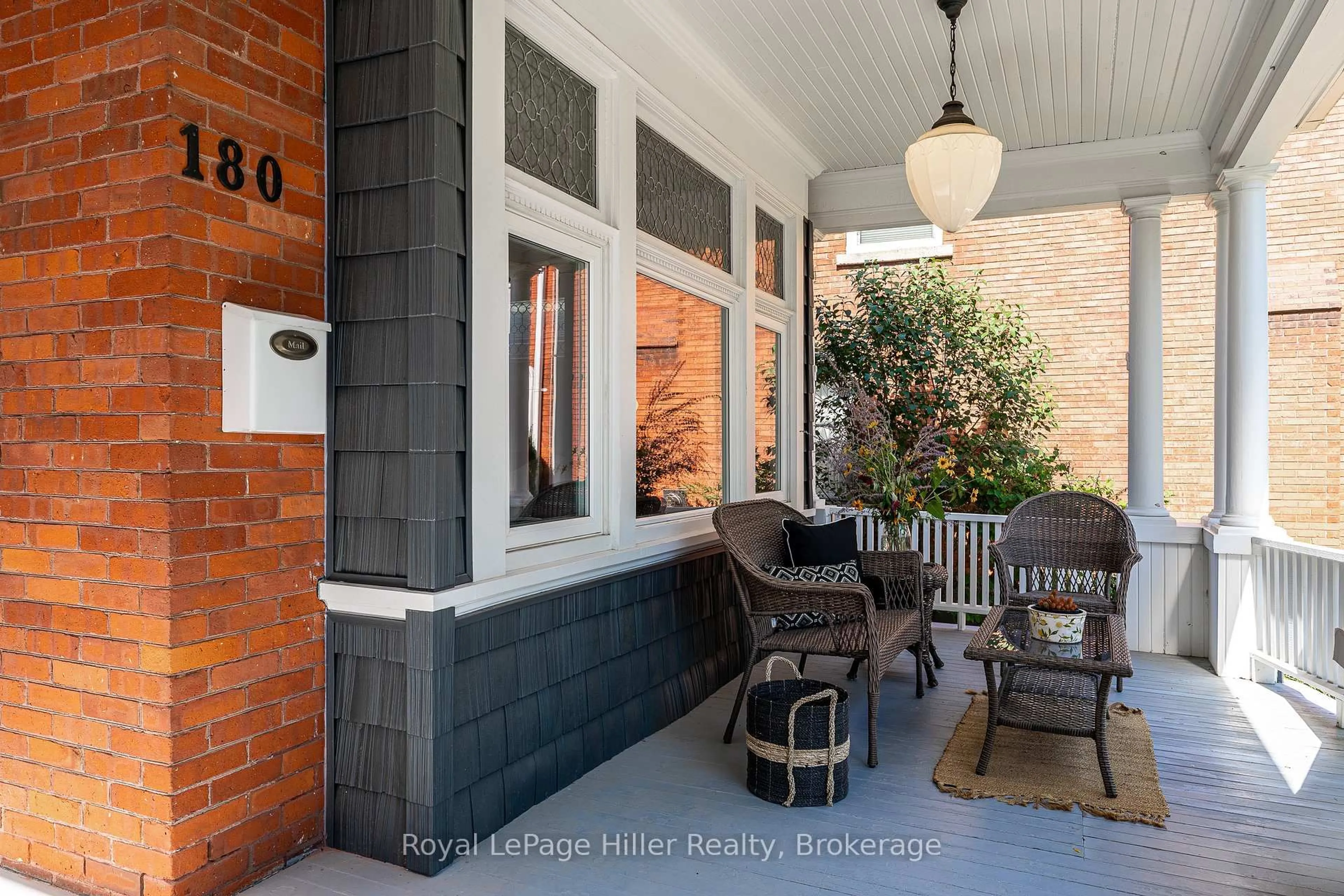 Unknown for 180 Elizabeth St, Stratford Ontario N5A 4Z3