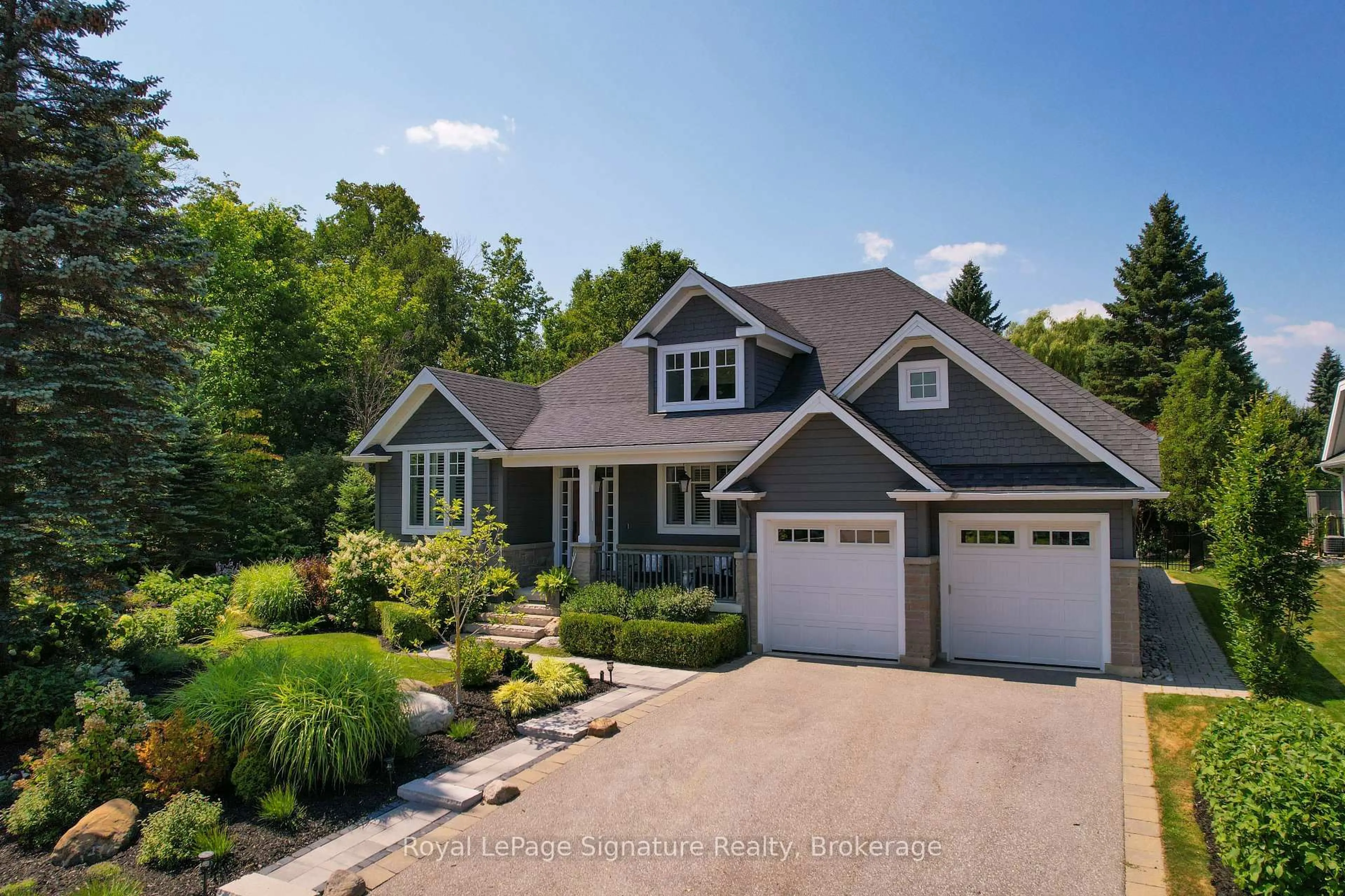 Home with vinyl exterior material, street for 108 HOGGARD Crt, Blue Mountains Ontario N0H 2P0