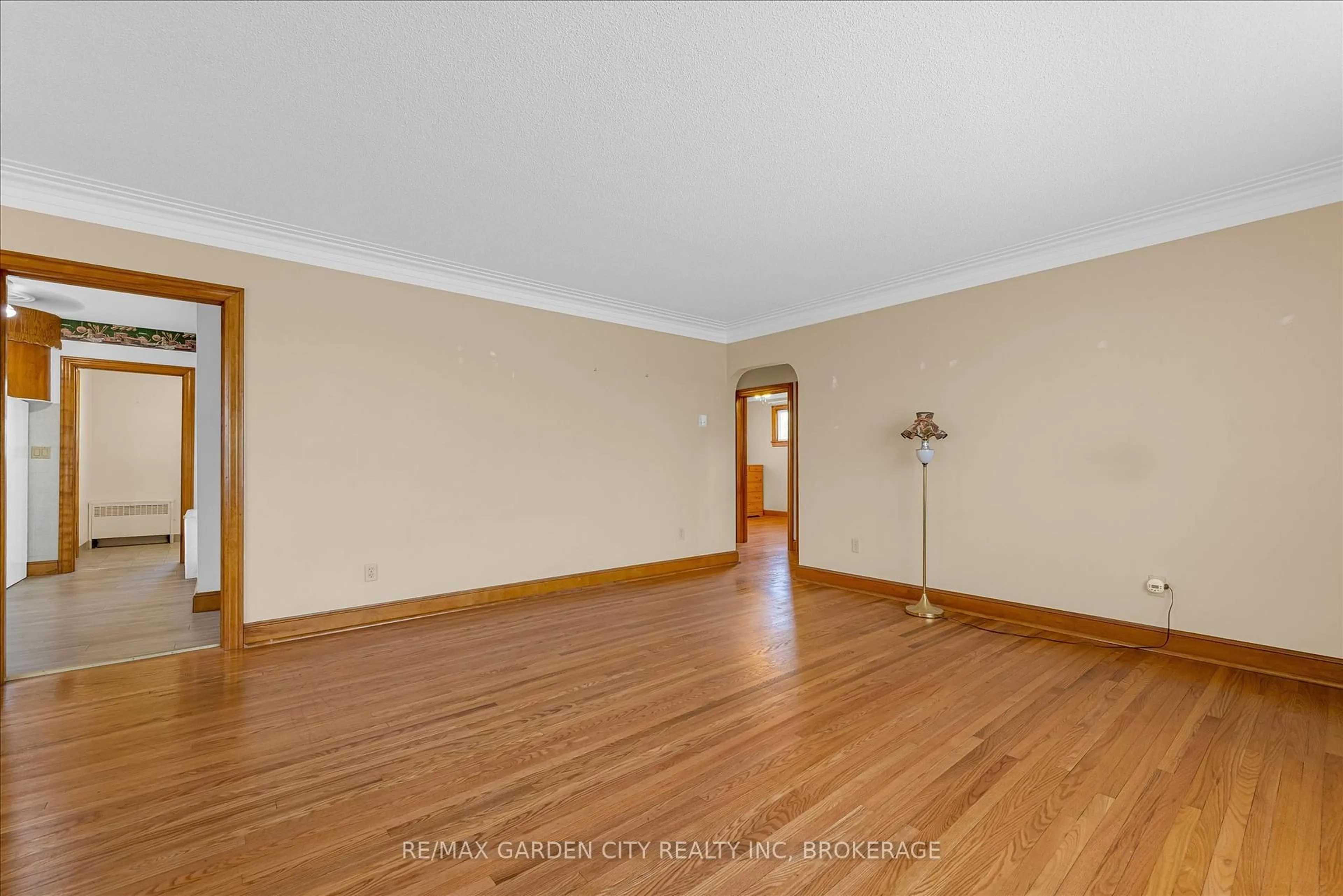 A pic of a room for 605 Bunting Rd, St. Catharines Ontario L2M 2Z9