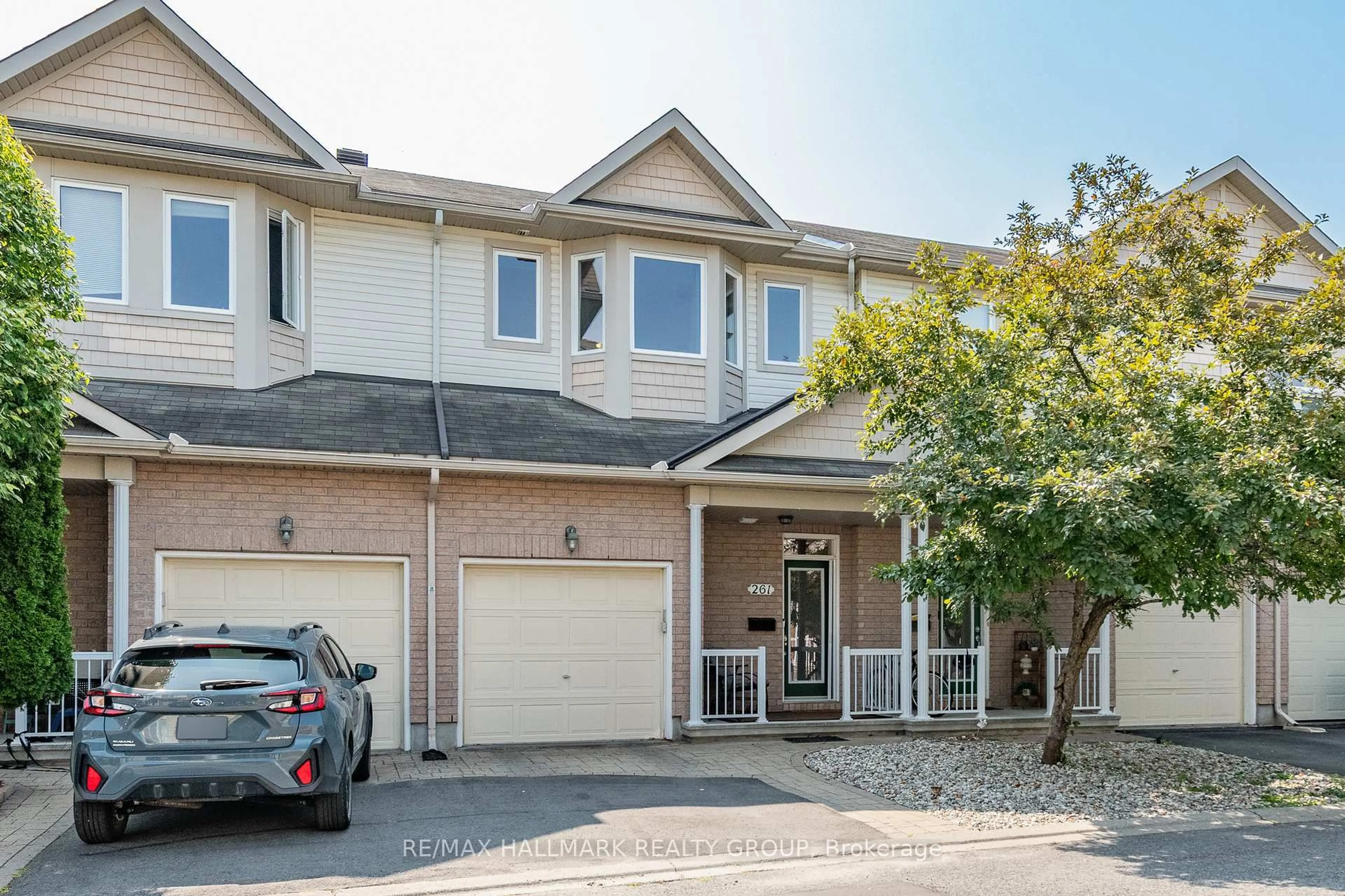 Unknown for 261 Parkrose Private, Ottawa Ontario K4A 0N8
