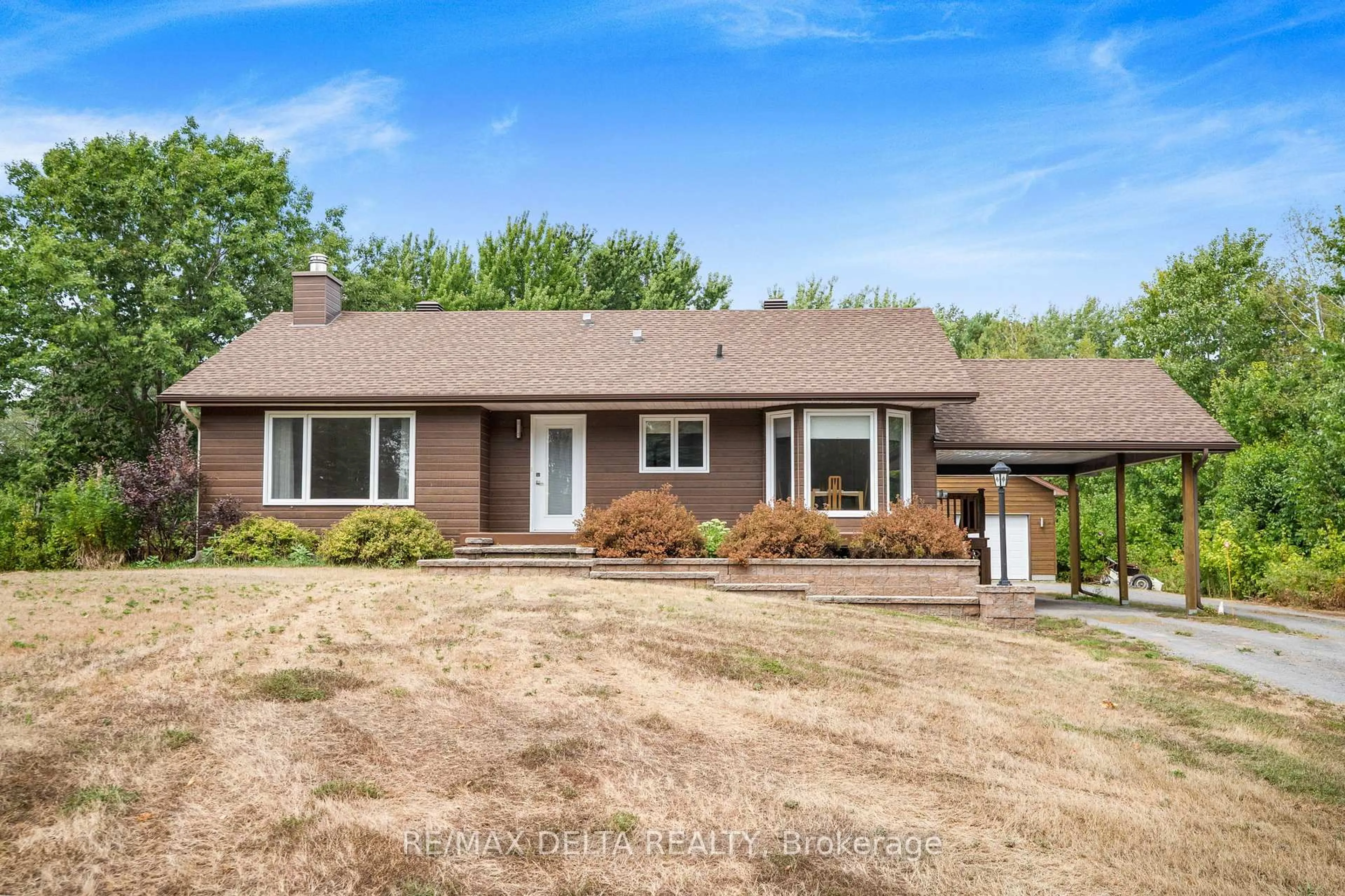 Home with brick exterior material, street for 701 Con 9 Plantagenet Concession, Alfred and Plantagenet Ontario K0B 1C0