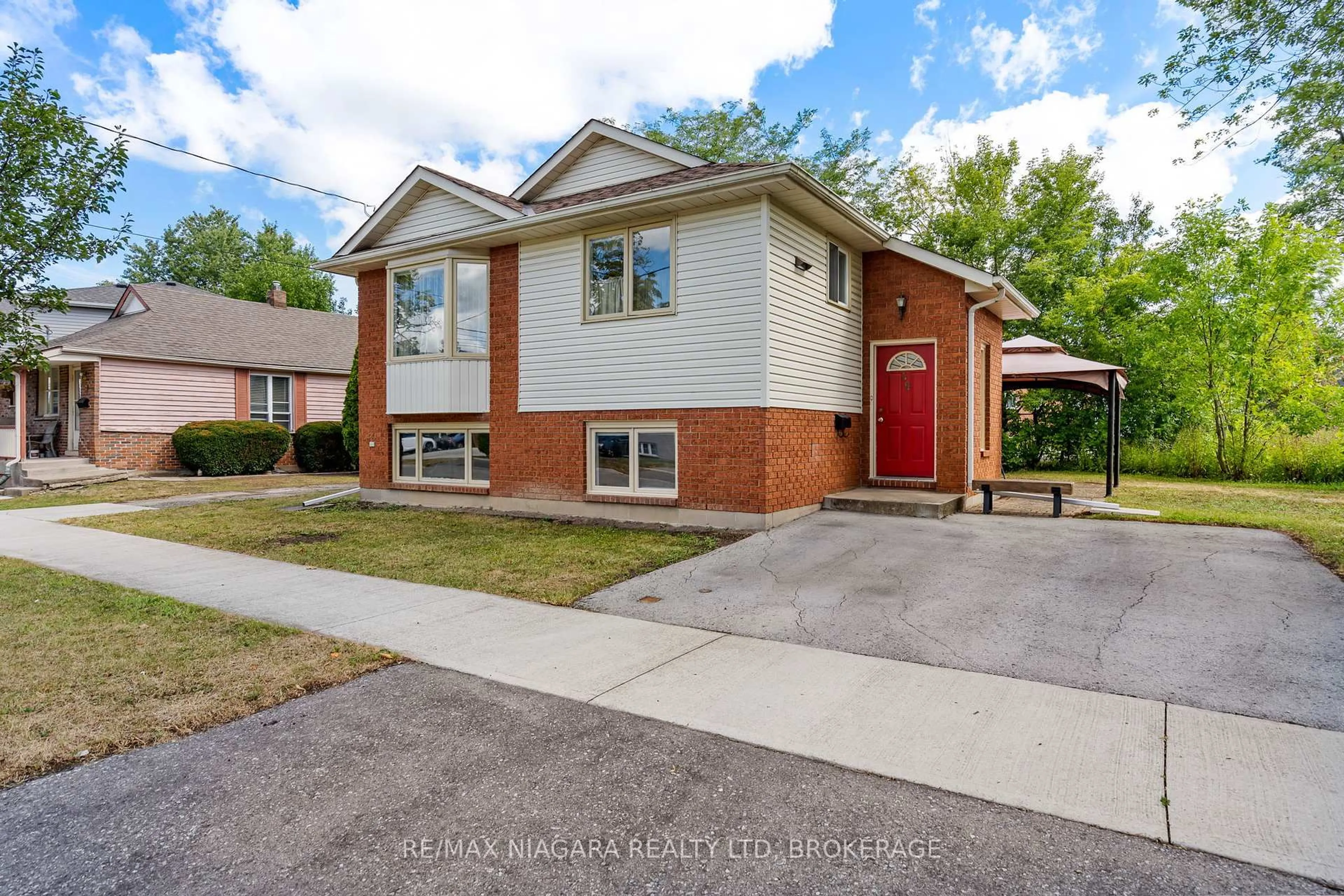 Home with brick exterior material, street for 59 Leeper St, St. Catharines Ontario L2S 2N1