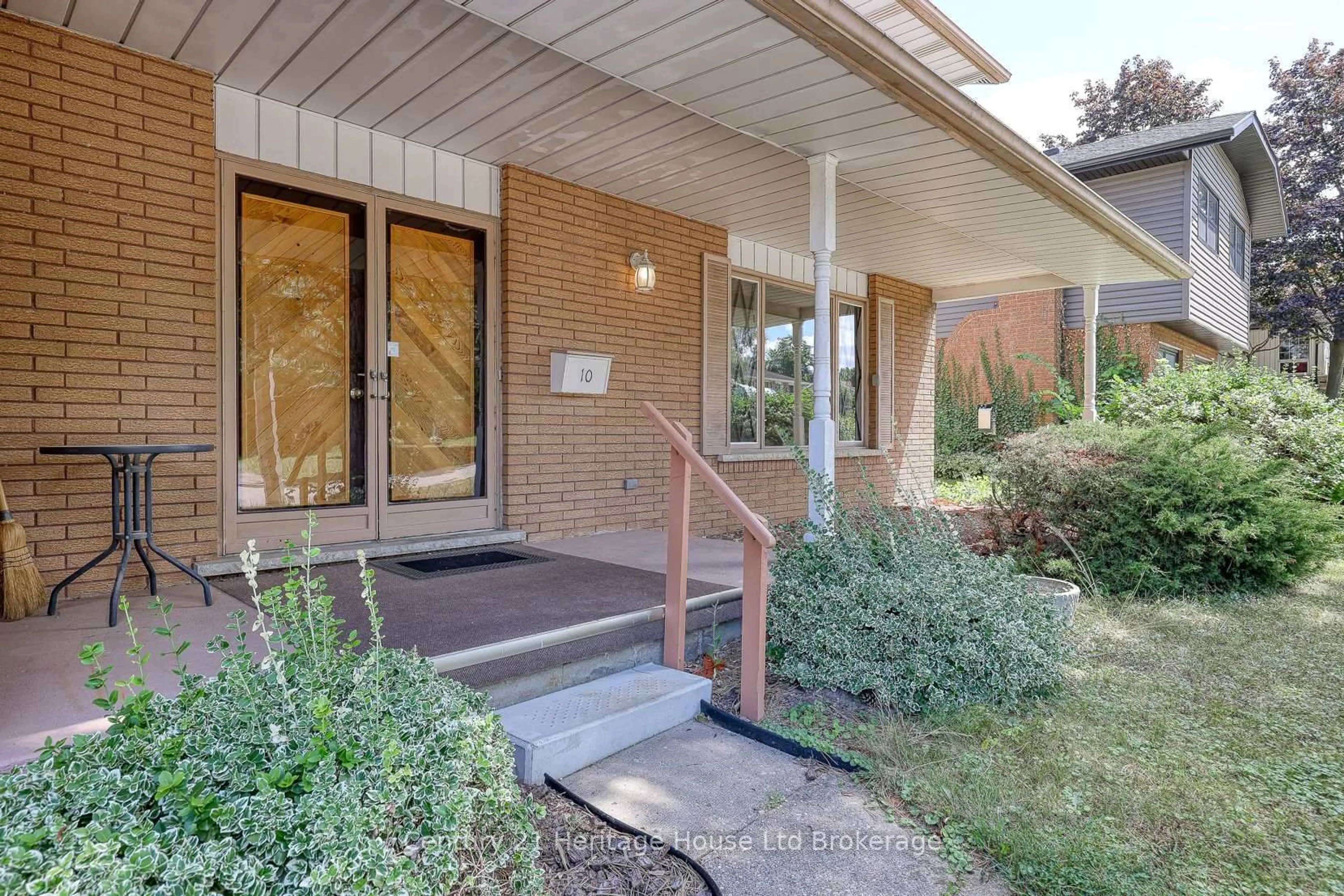 Home with brick exterior material, street for 10 Grenville St, Ingersoll Ontario N5C 3N3