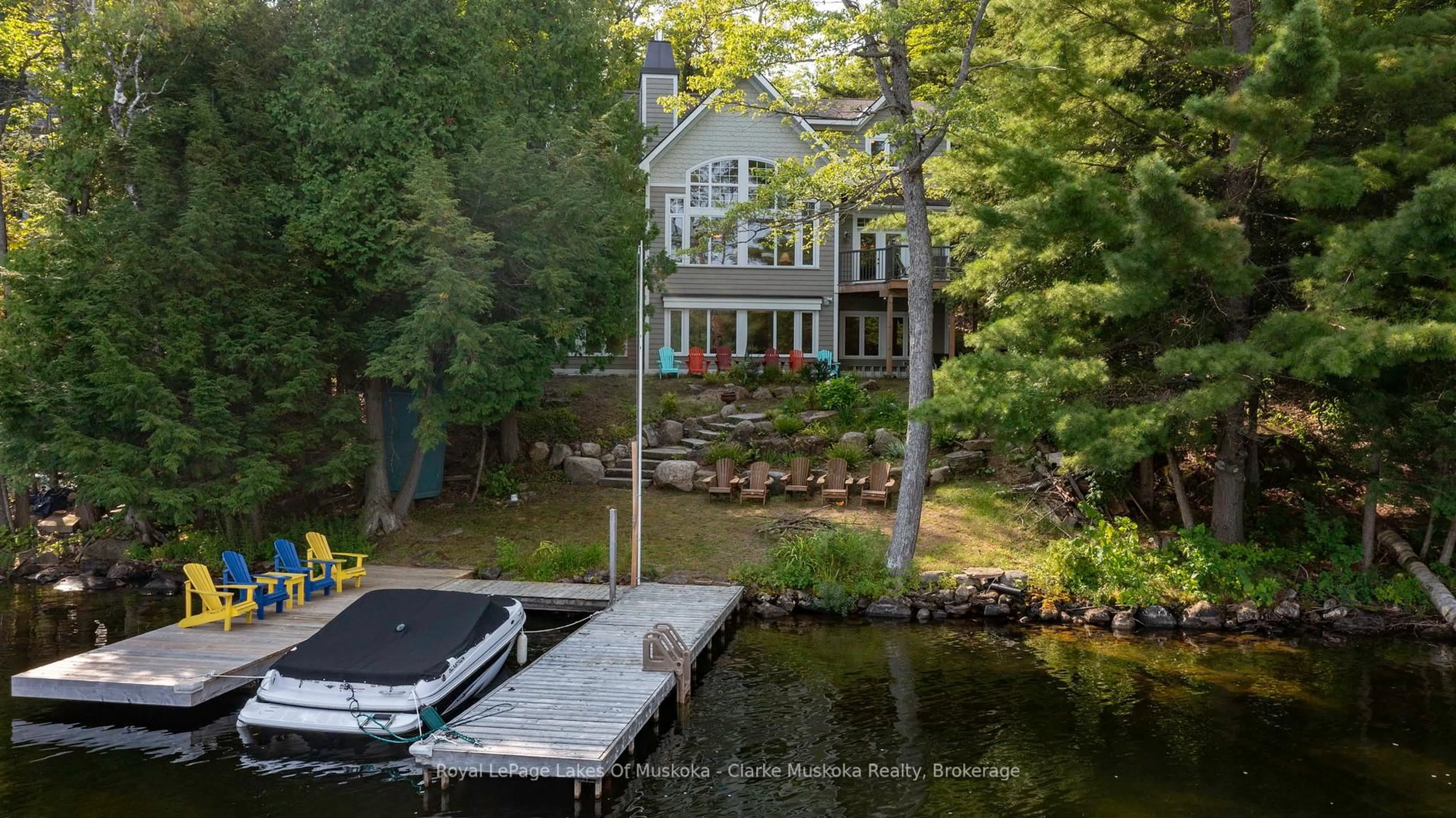A pic from outside/outdoor area/front of a property/back of a property/a pic from drone, water/lake/river/ocean view for 1057 MONTGOMERY Dr, Muskoka Lakes Ontario P0B 1J0