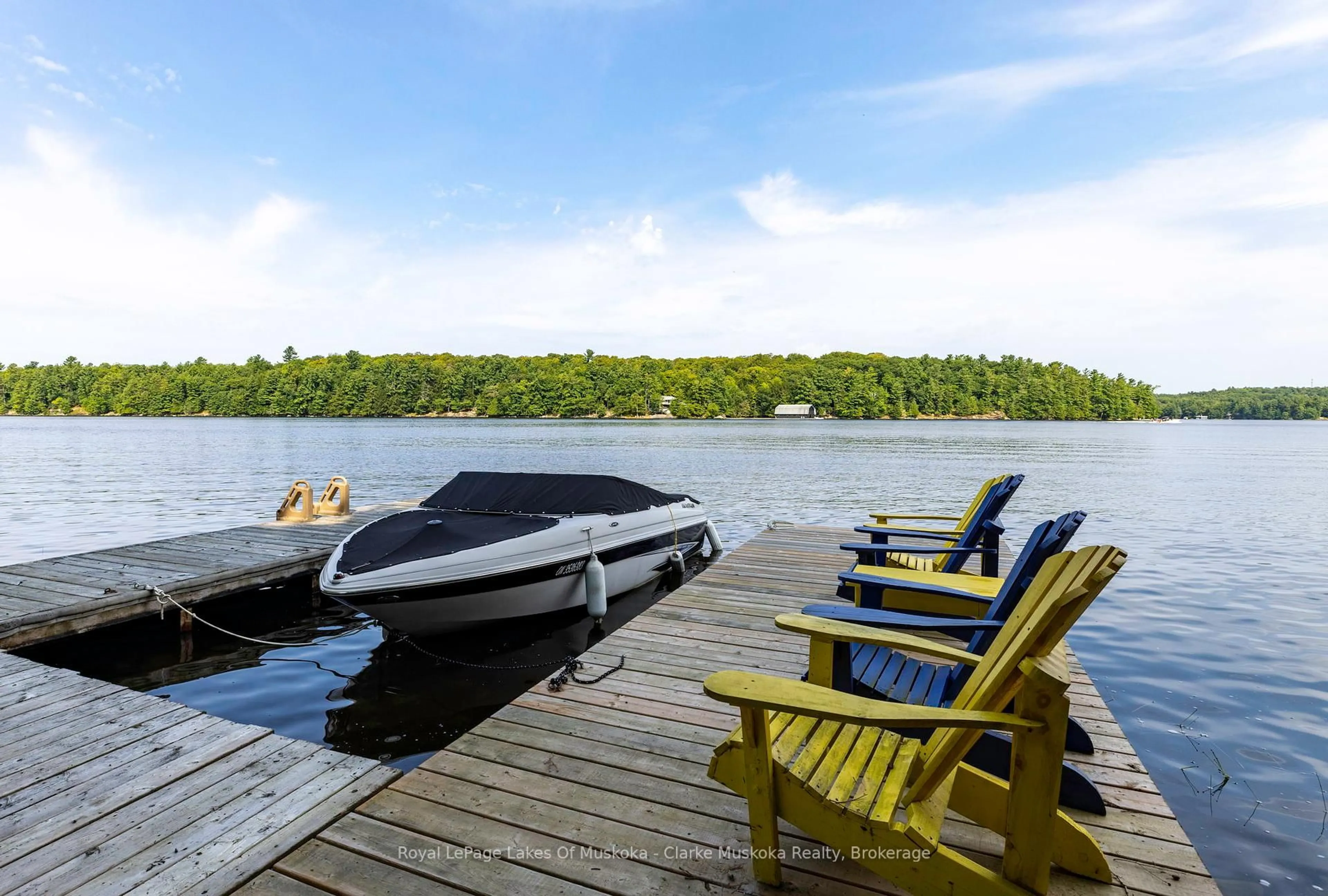Patio, water/lake/river/ocean view for 1057 MONTGOMERY Dr, Muskoka Lakes Ontario P0B 1J0