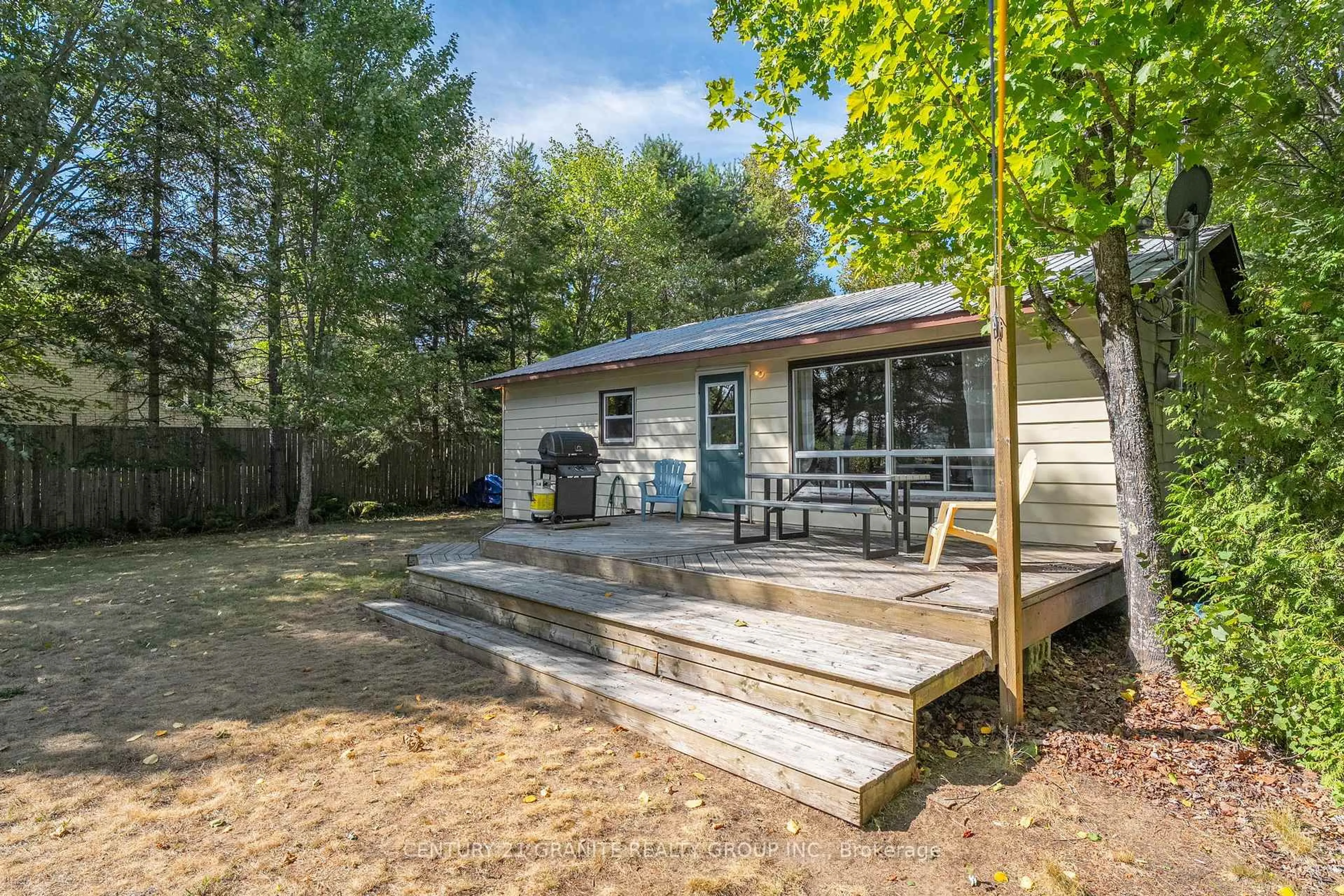 Patio, unknown for 920 Papineau Lake Rd, Maple Leaf Ontario K0L 2R0