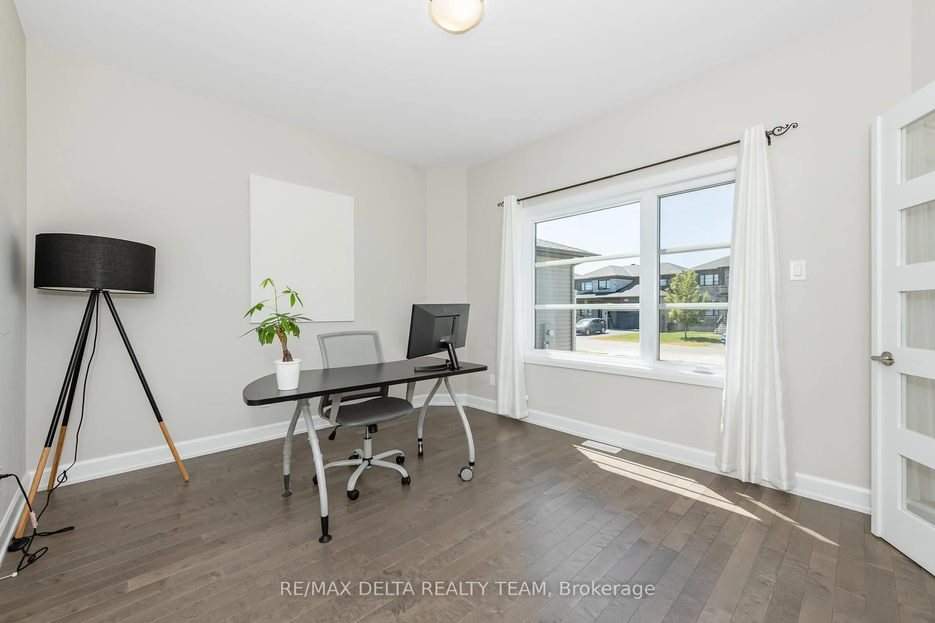 A pic of a room for 688 Geneva Cres, Russell Ontario K0A 1W0