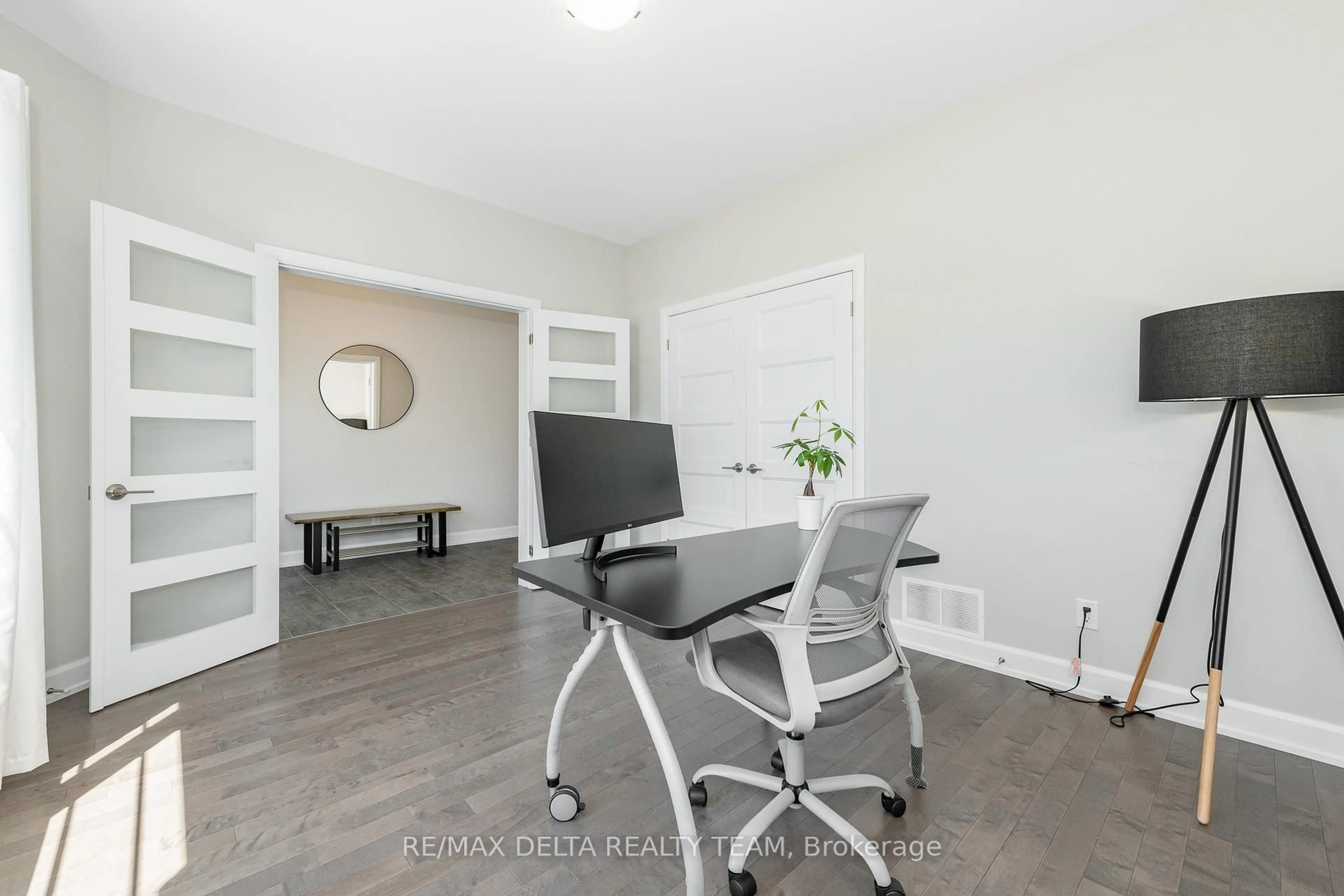 A pic of a room for 688 Geneva Cres, Russell Ontario K0A 1W0