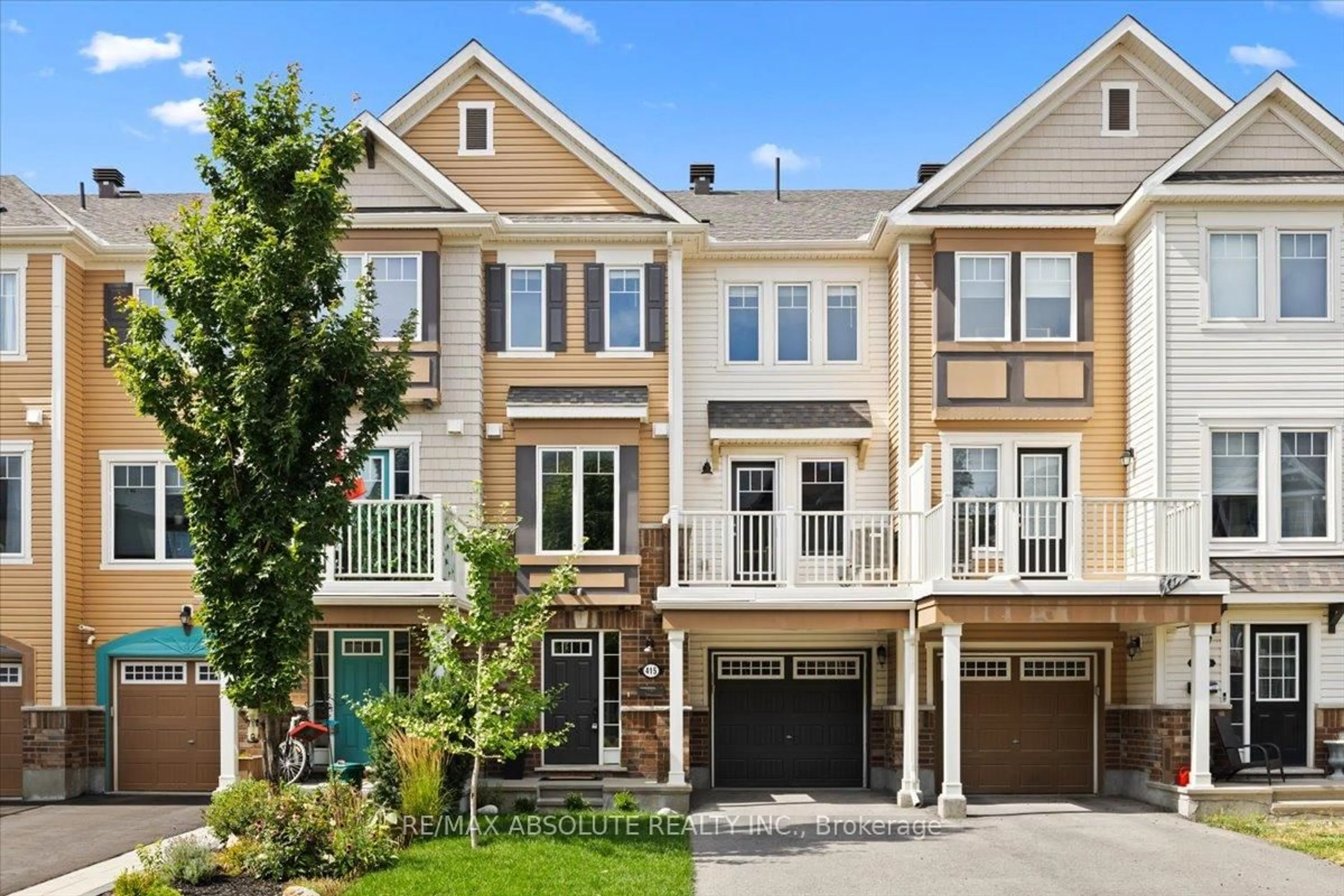 Unknown for 415 Rosingdale St, Ottawa Ontario K2R 1G9