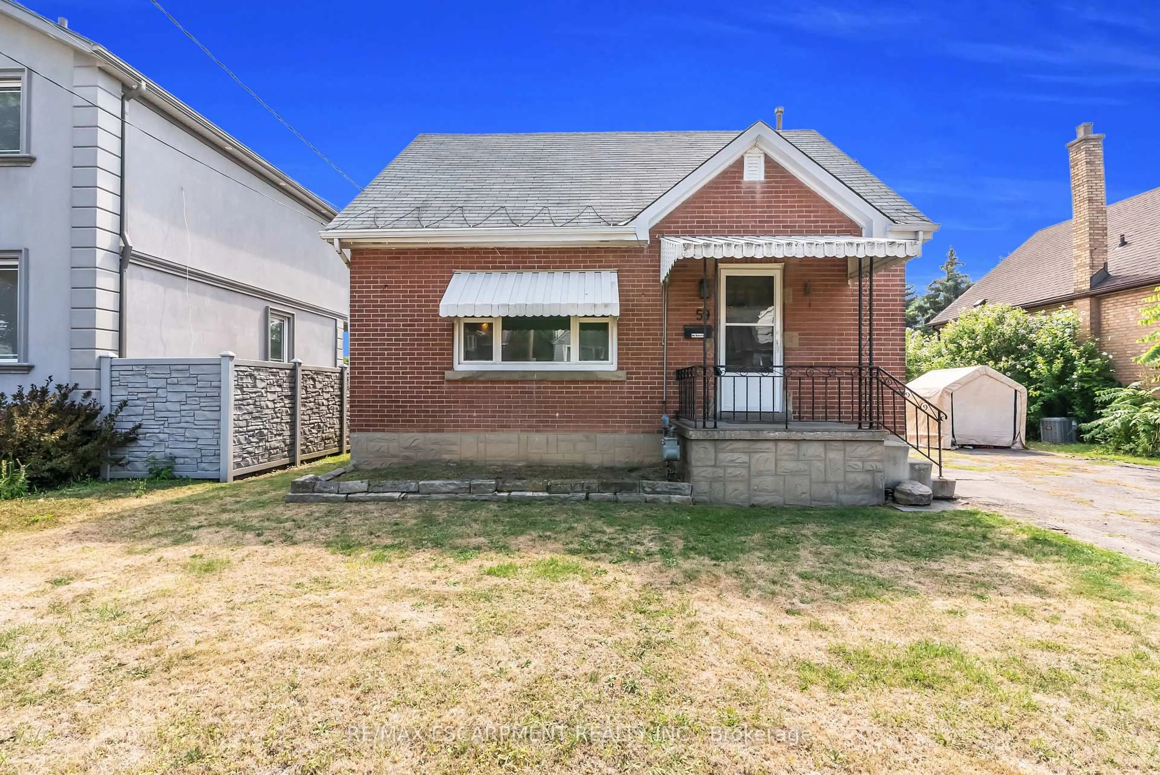 Home with brick exterior material, street for 59 Cloverdale Ave, Hamilton Ontario L8K 4M2