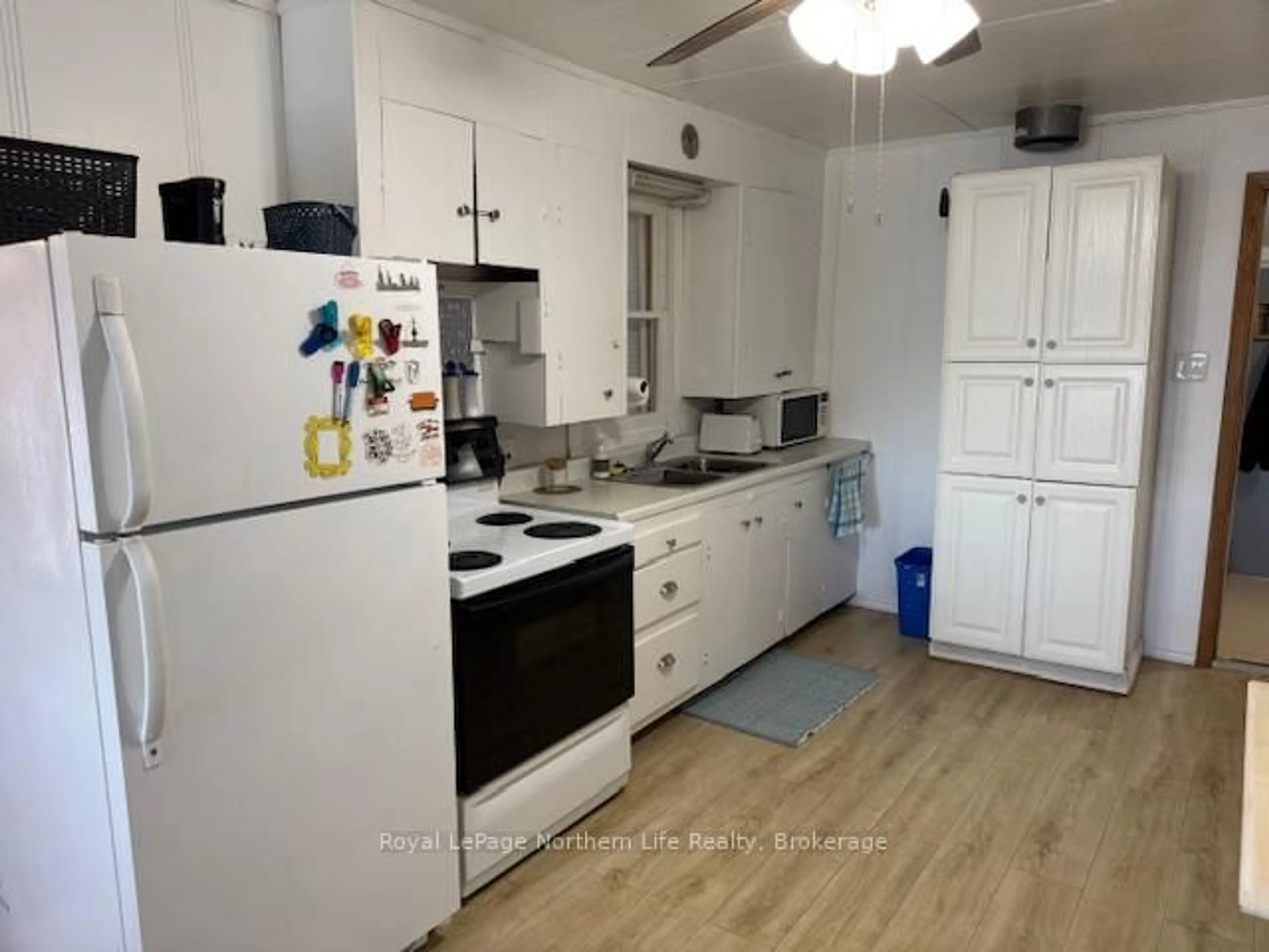 Standard kitchen, wood/laminate floor for 61 Guenette Rd, West Nipissing Ontario P0H 2M0