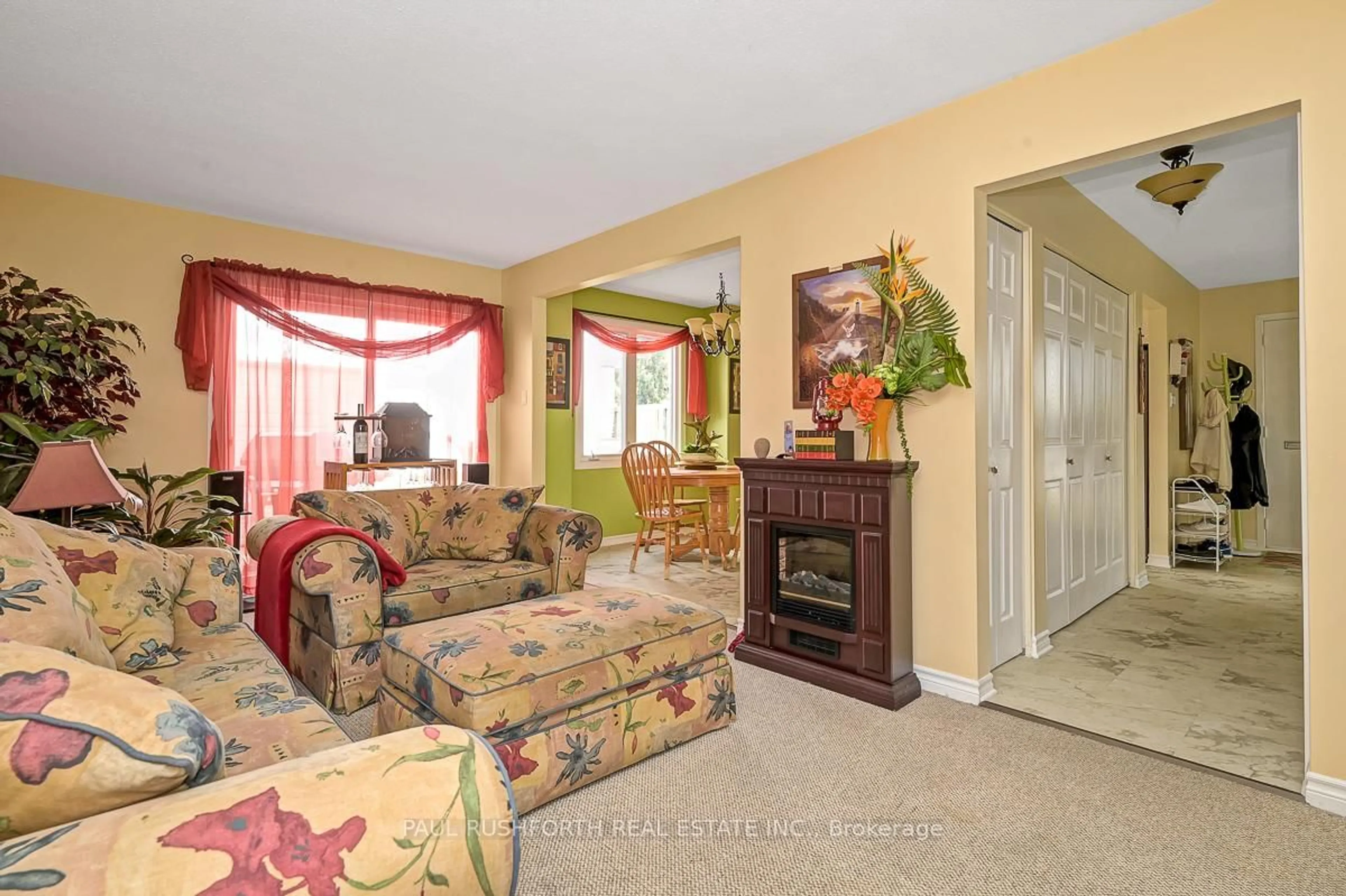 Living room with furniture, unknown for 3691 Albion Rd #126, Ottawa Ontario K1T 1P2