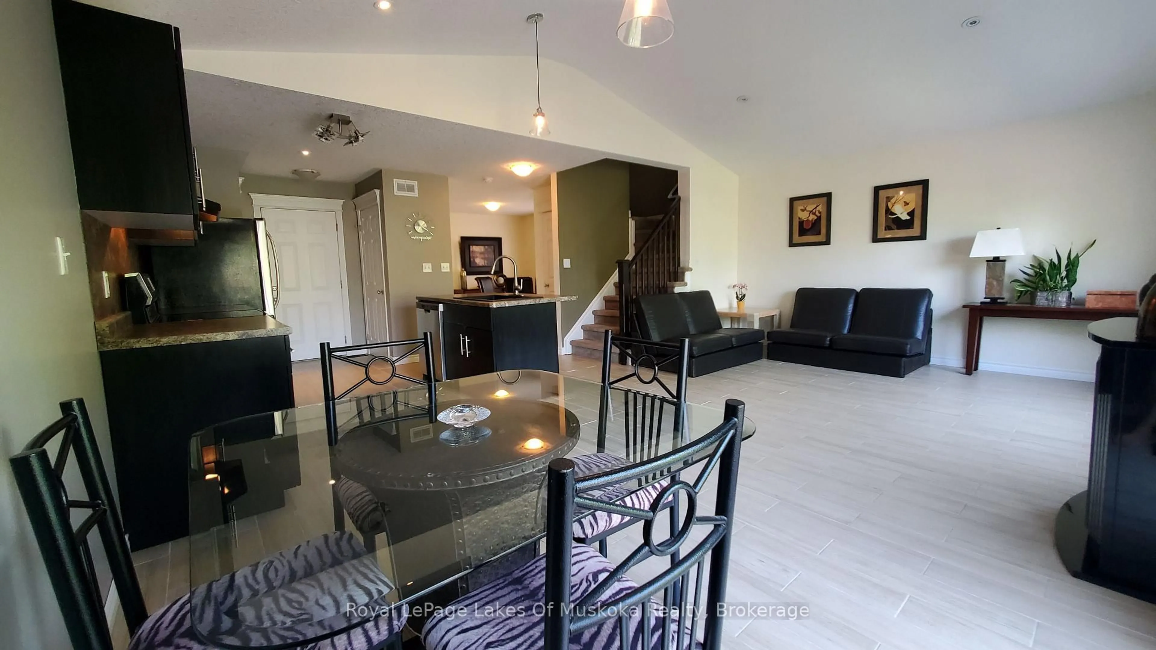 Unknown for 89 Davis St, Guelph Ontario N1E 0G2