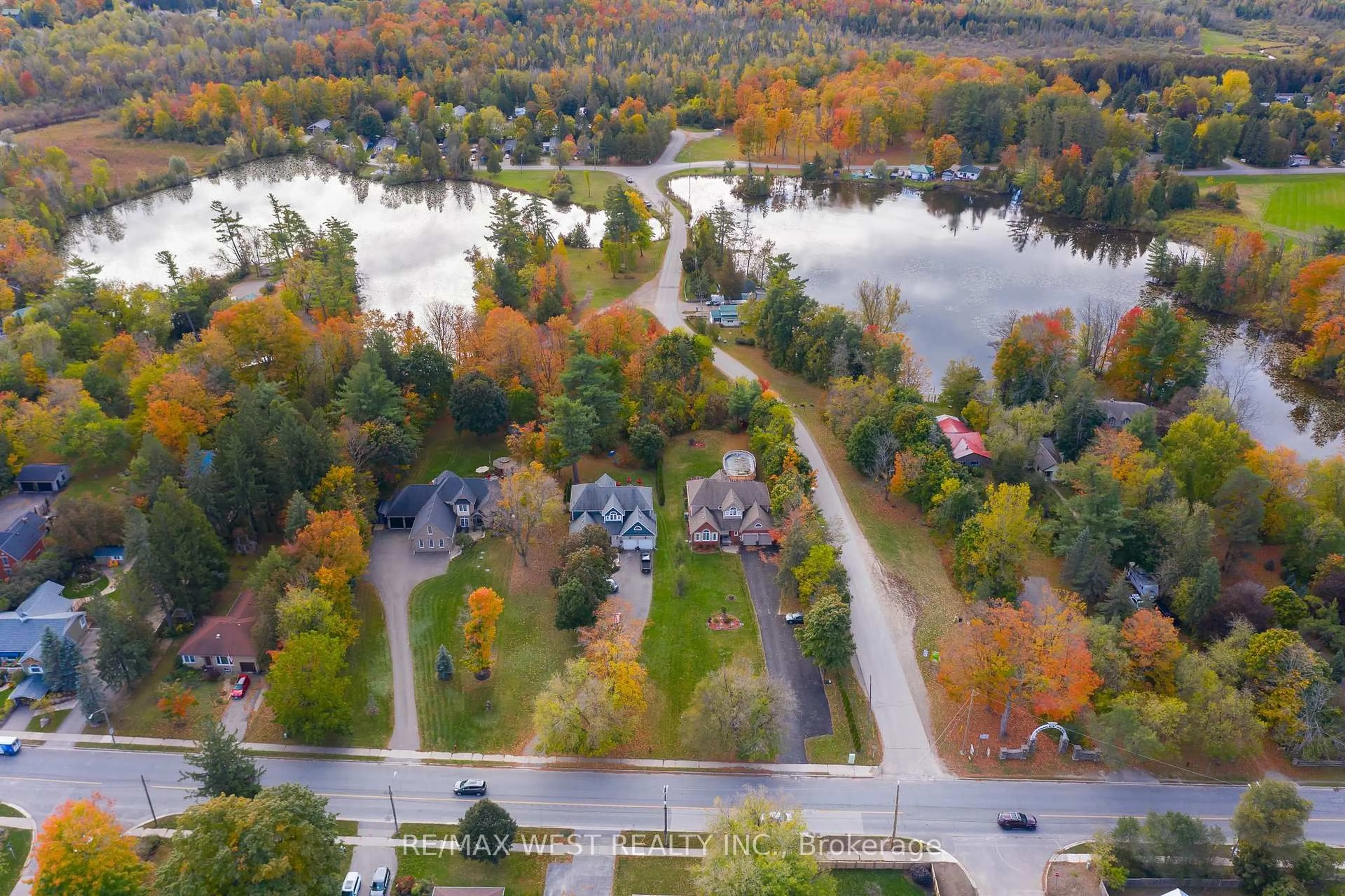 A pic from outside/outdoor area/front of a property/back of a property/a pic from drone, water/lake/river/ocean view for 252 Main St, Erin Ontario N0B 1T0