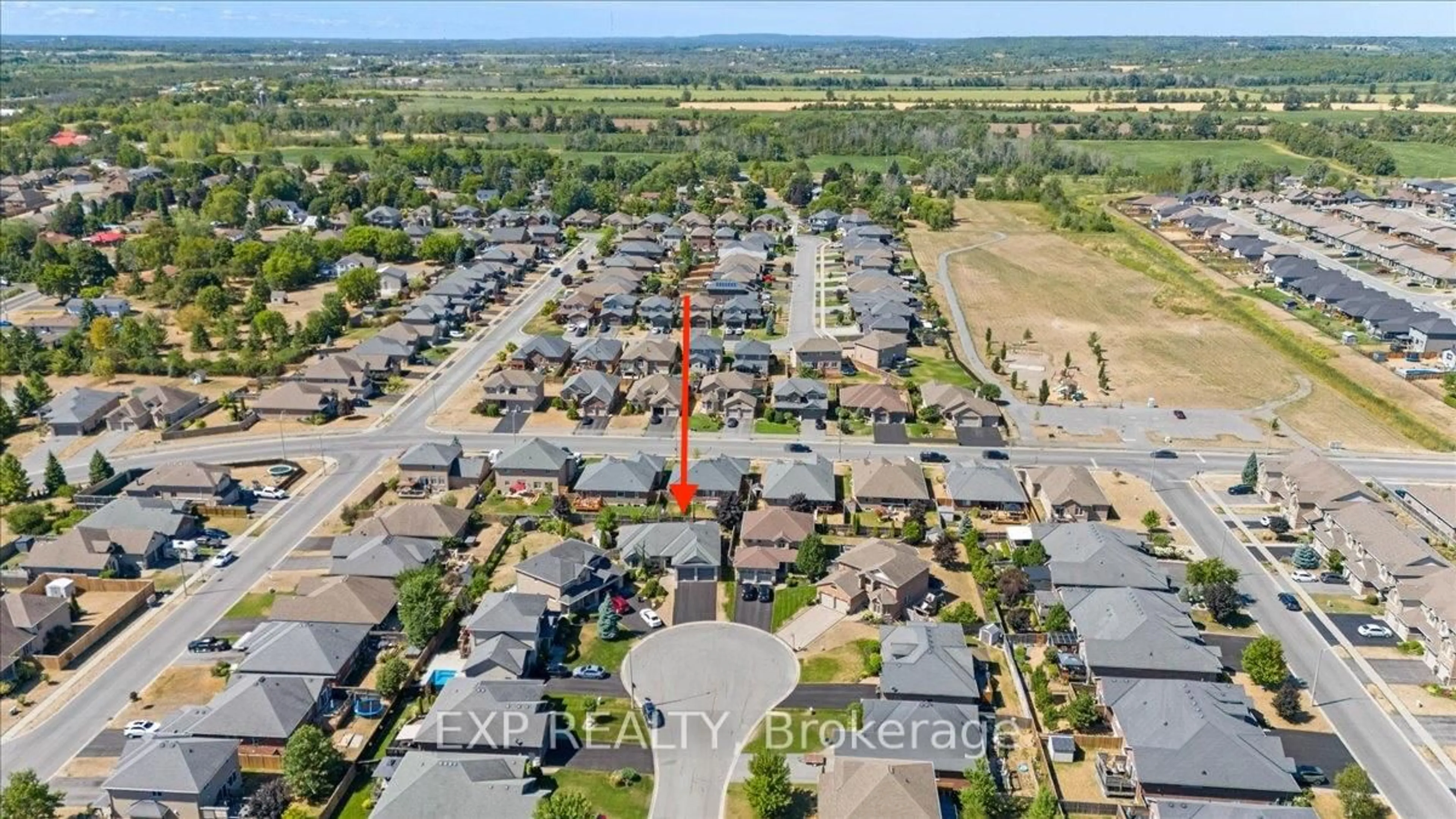 A pic from outside/outdoor area/front of a property/back of a property/a pic from drone, street for 79 Hanover Crt, Belleville Ontario K8N 0B1