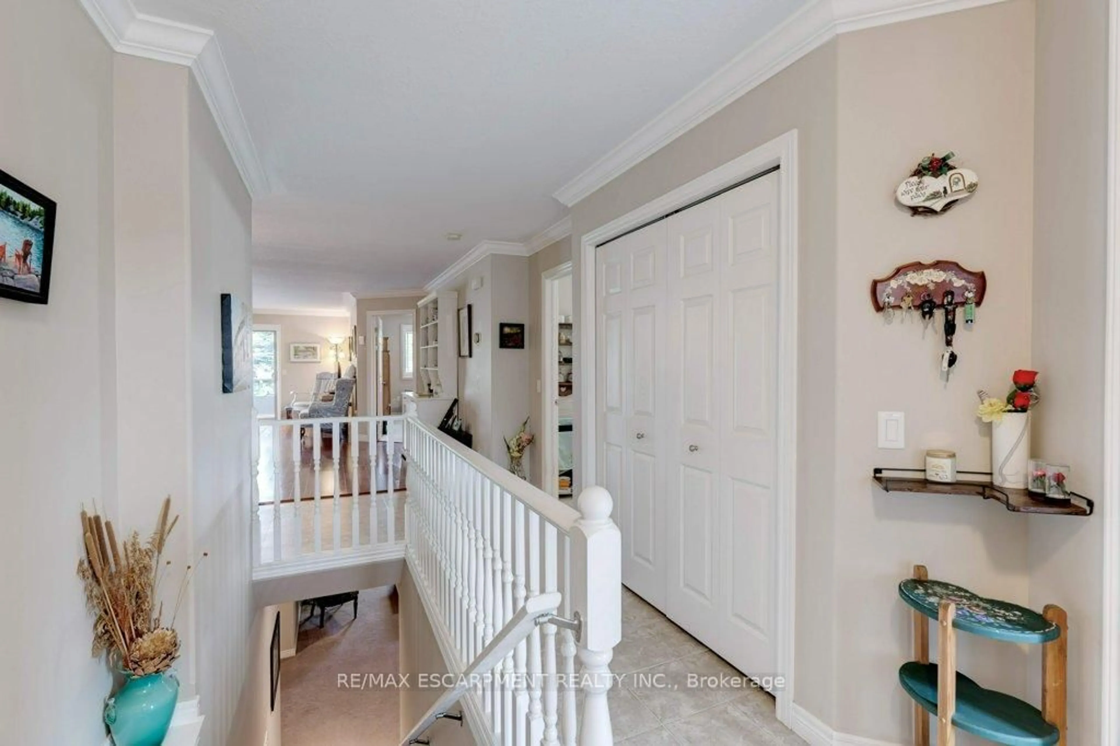 Indoor entryway for 601 Conklin Rd #17, Brantford Ontario N3T 0C1