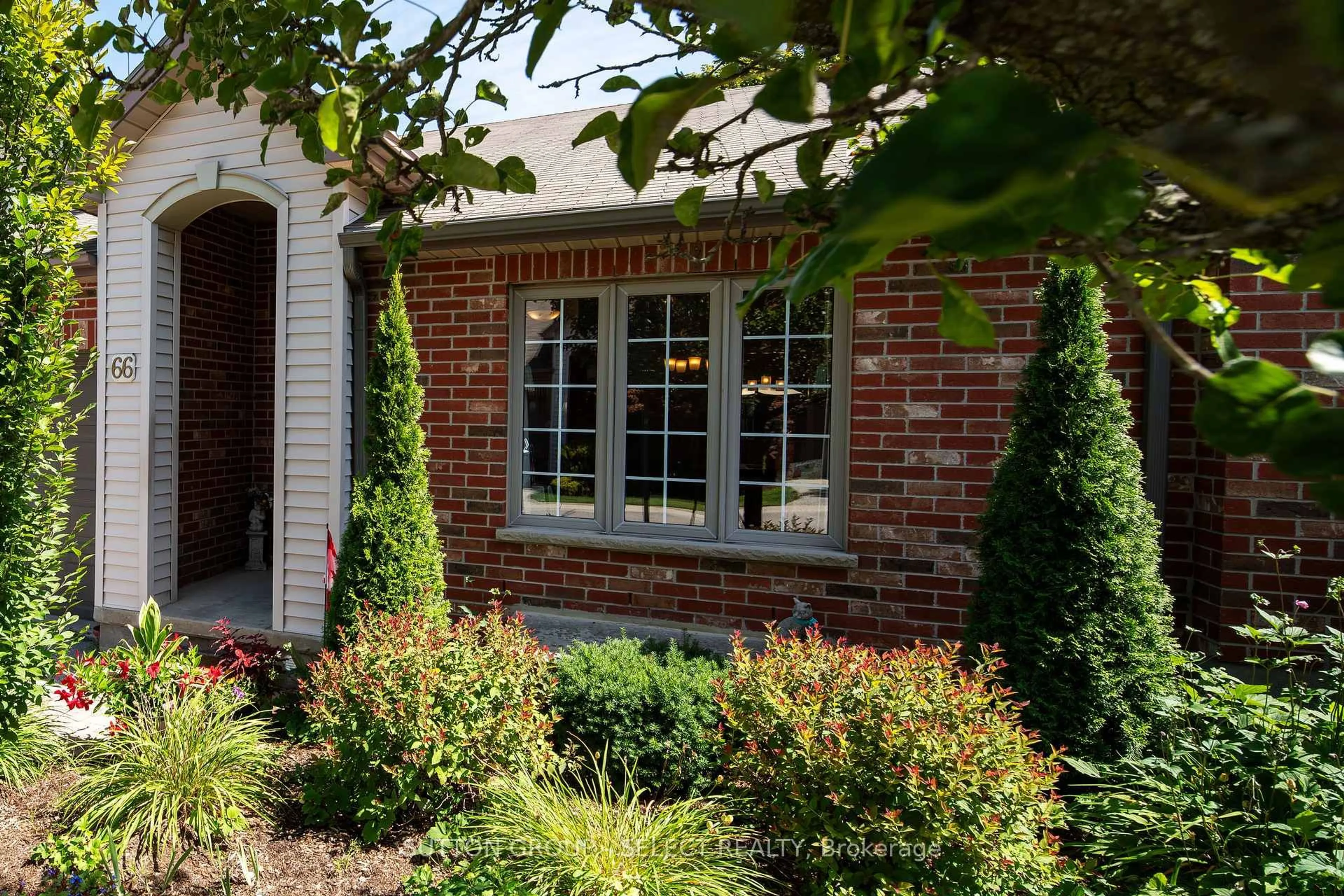 Home with brick exterior material, street for 1100 BYRON BASELINE Rd #66, London South Ontario N6K 4M3