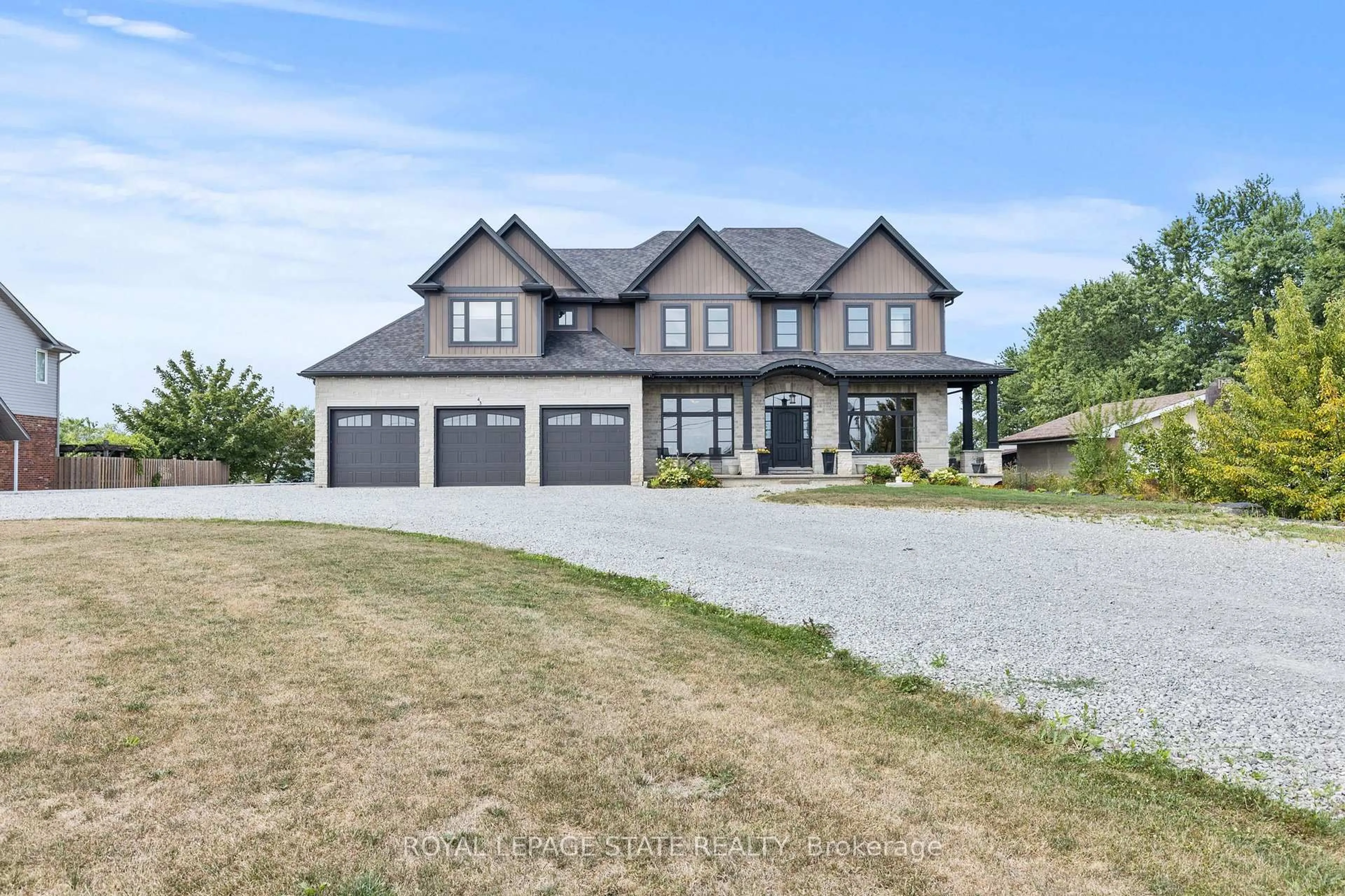 A pic from outside/outdoor area/front of a property/back of a property/a pic from drone, unknown for 43 Third Rd, Hamilton Ontario L8J 3J5