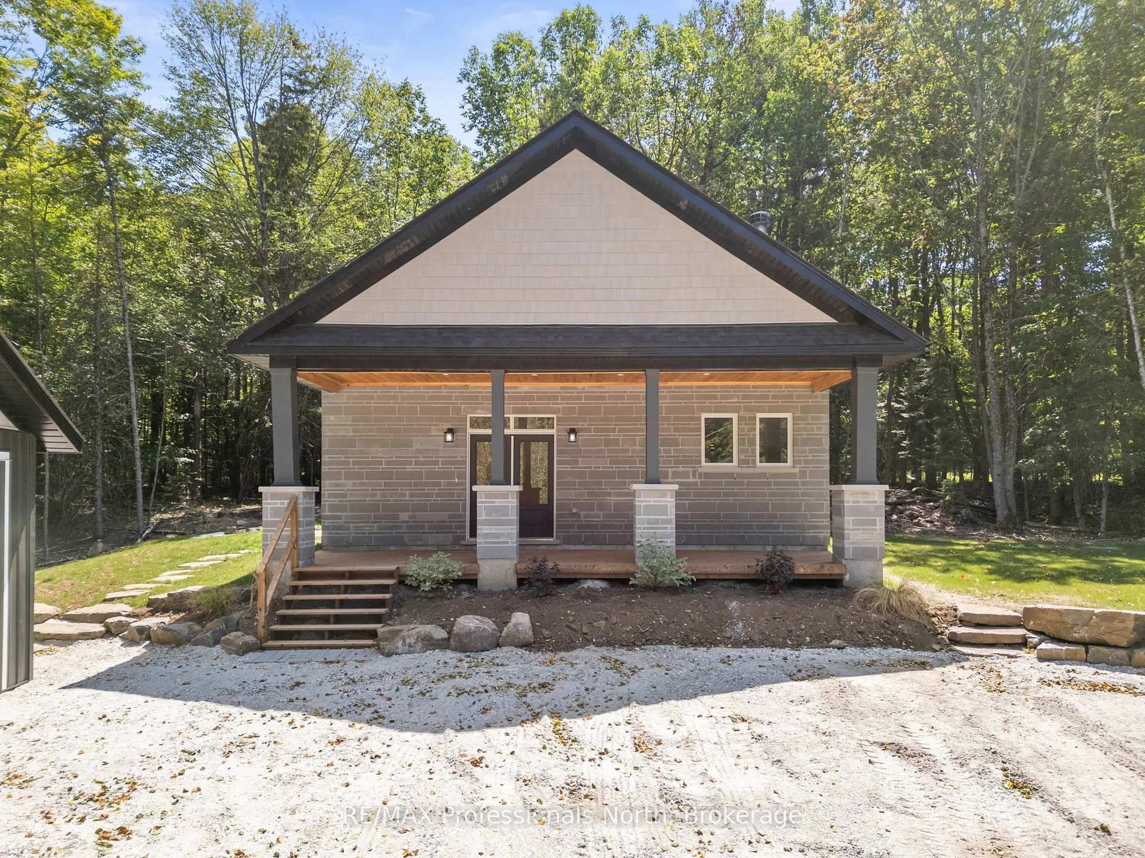 Home with vinyl exterior material, building for 1076 Angel Rd, Dysart et al Ontario K0M 1S0